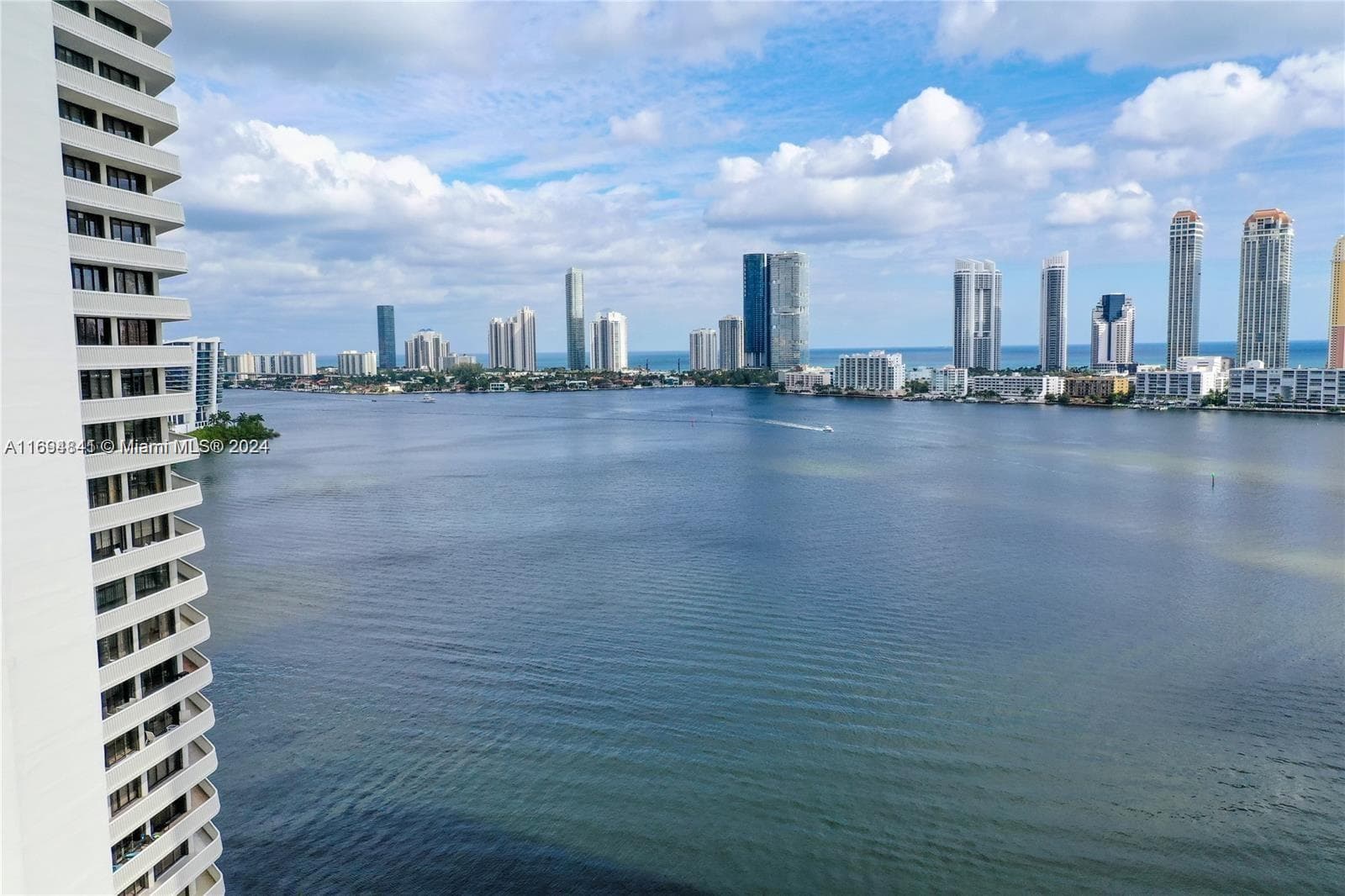 3000 Island Blvd # 1201, Aventura FL 33160 — 27
