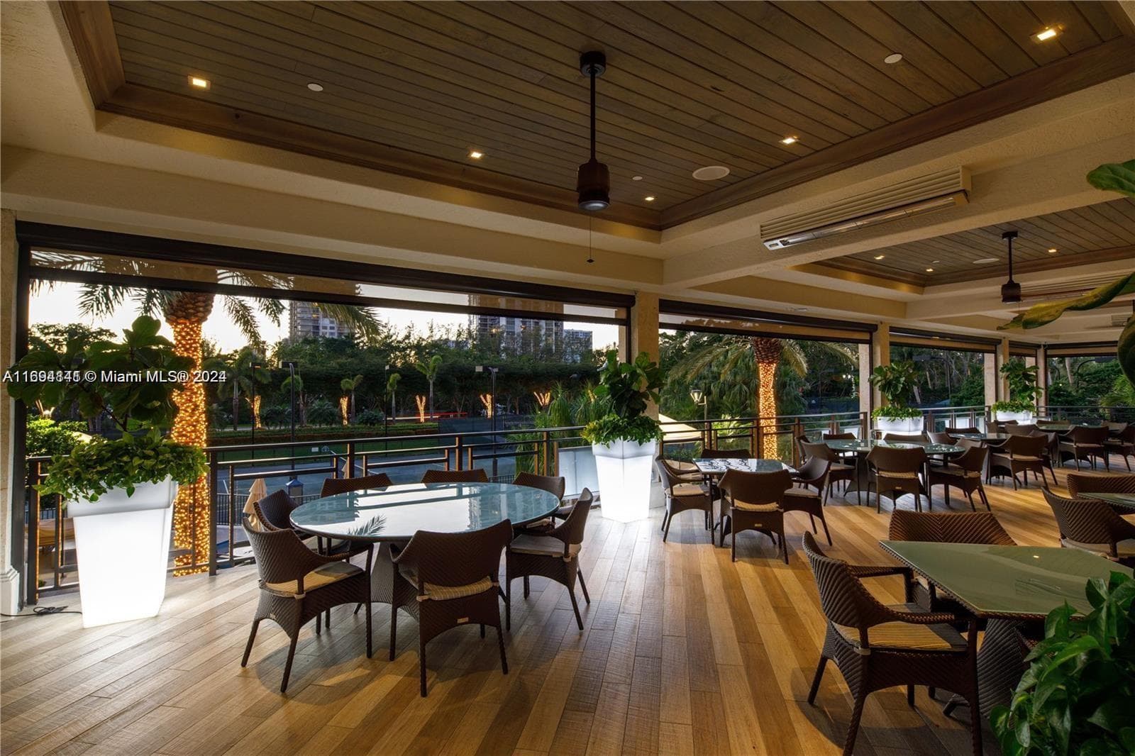 3000 Island Blvd # 1201, Aventura FL 33160 — 36