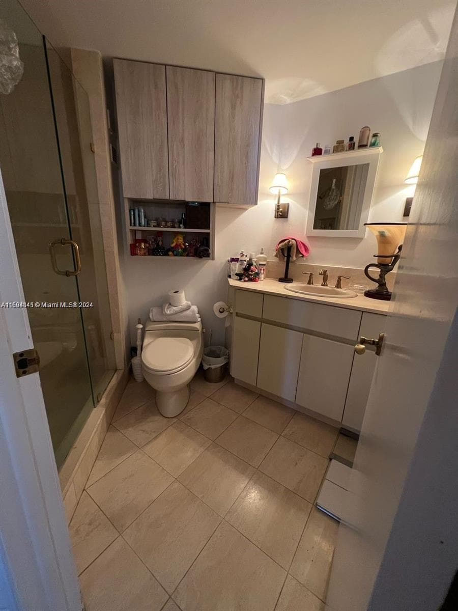 3000 Island Blvd # 1201, Aventura FL 33160 — 21