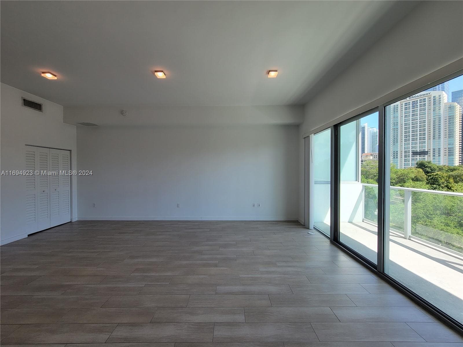 1600 SW 1 Ave # 411, Miami FL 33129 — 6