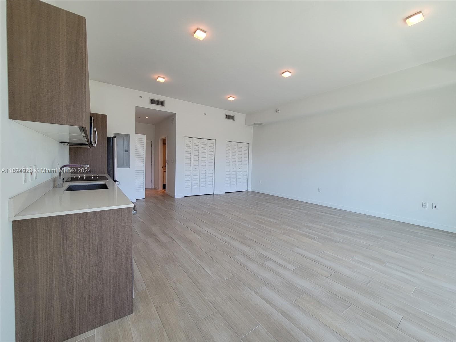 1600 SW 1 Ave # 411, Miami FL 33129 — 5