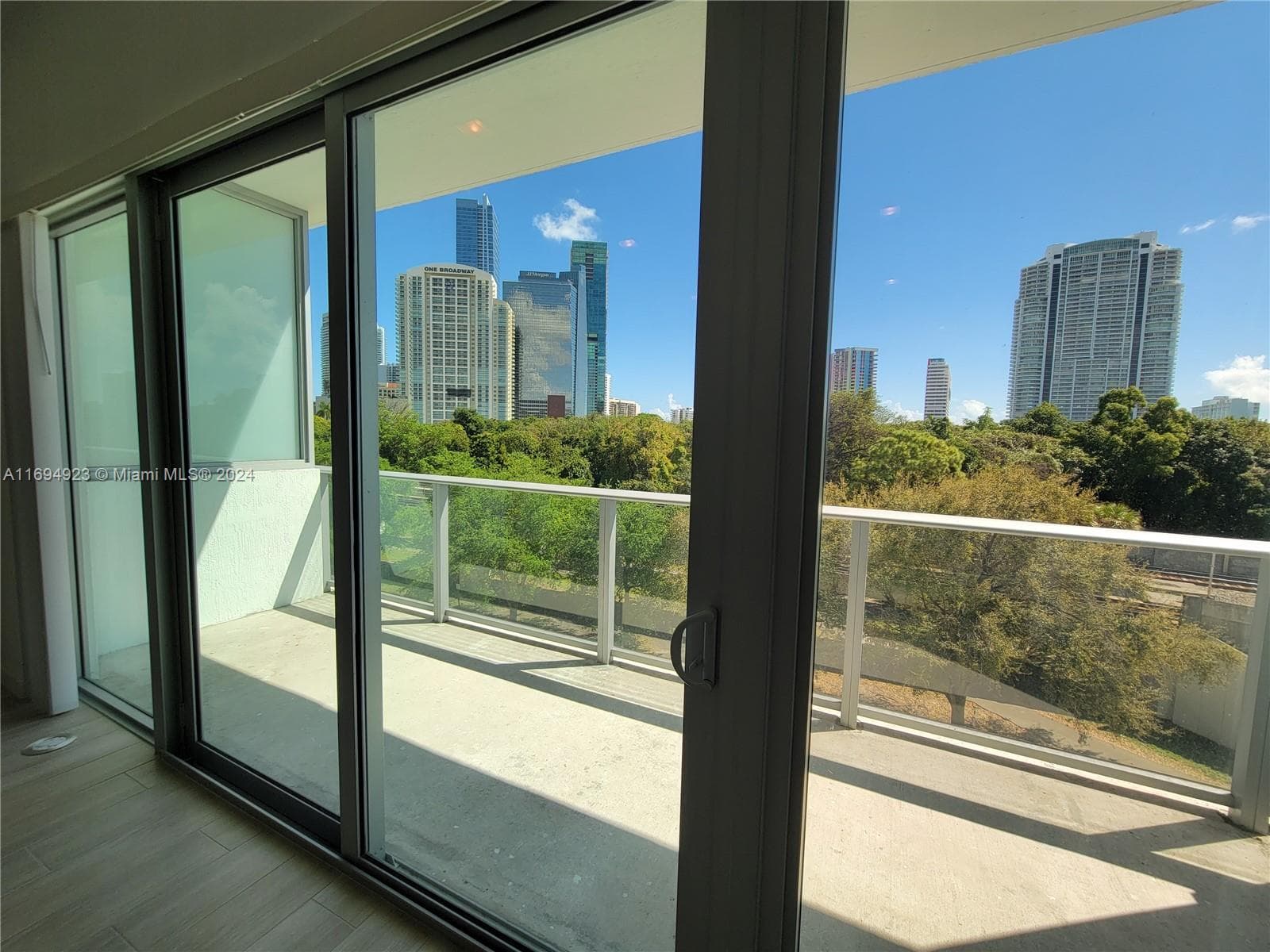 1600 SW 1 Ave # 411, Miami FL 33129 — 10