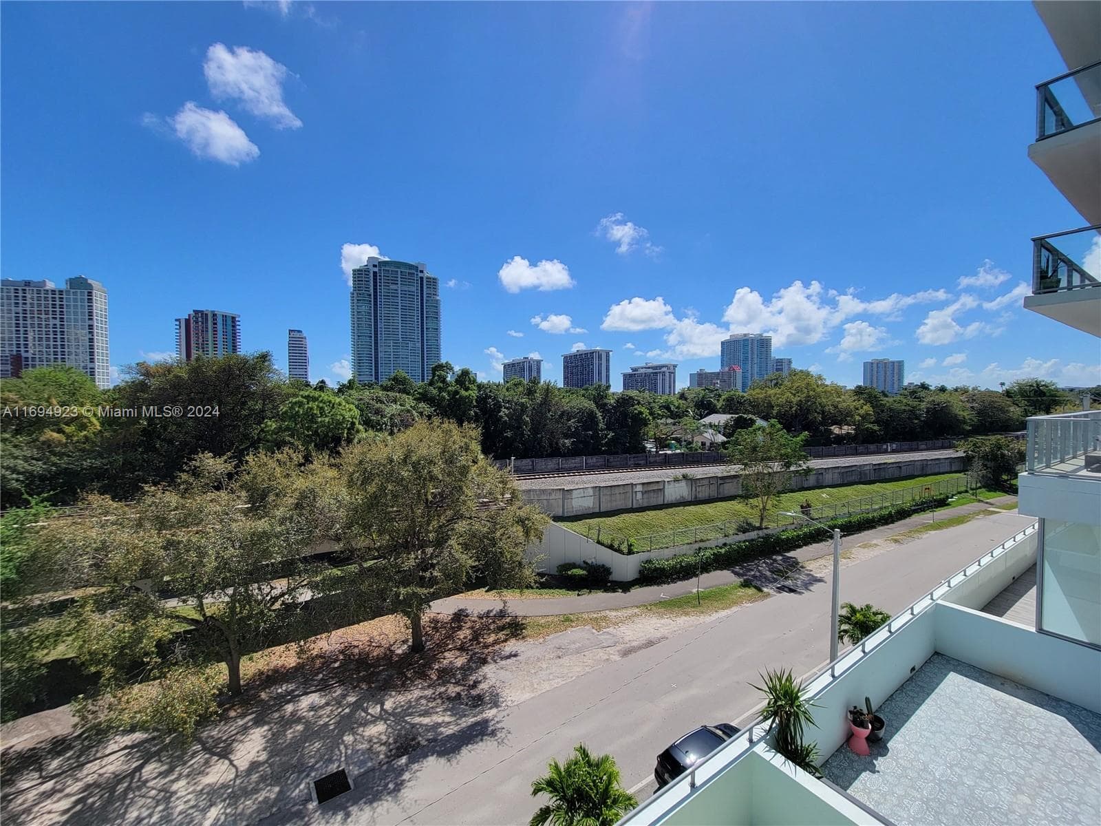 1600 SW 1 Ave # 411, Miami FL 33129 — 14