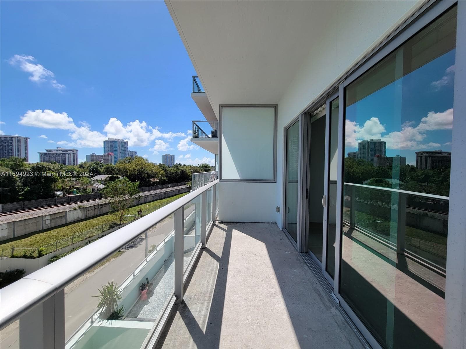 1600 SW 1 Ave # 411, Miami FL 33129 — 15