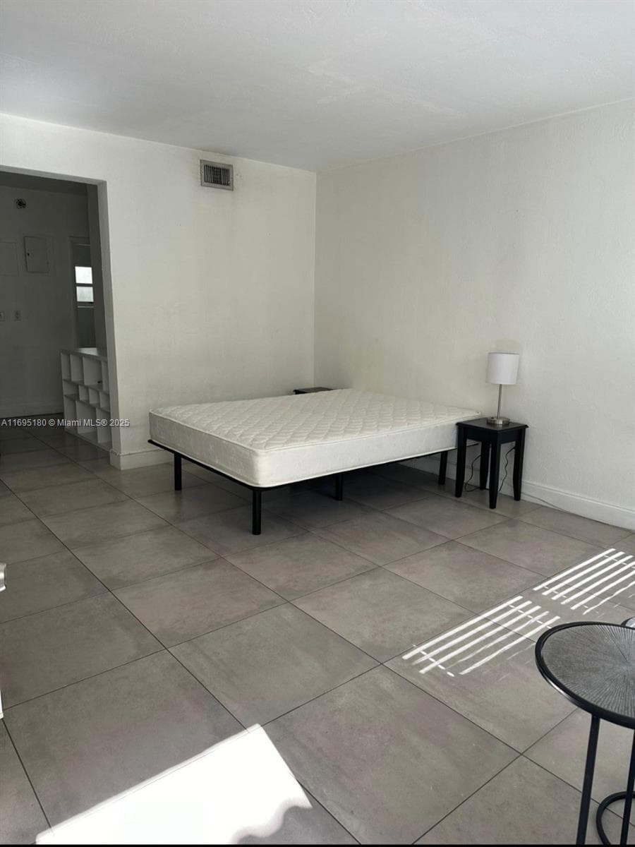 653 Michigan Ave # 4, Miami Beach FL 33139 — 4