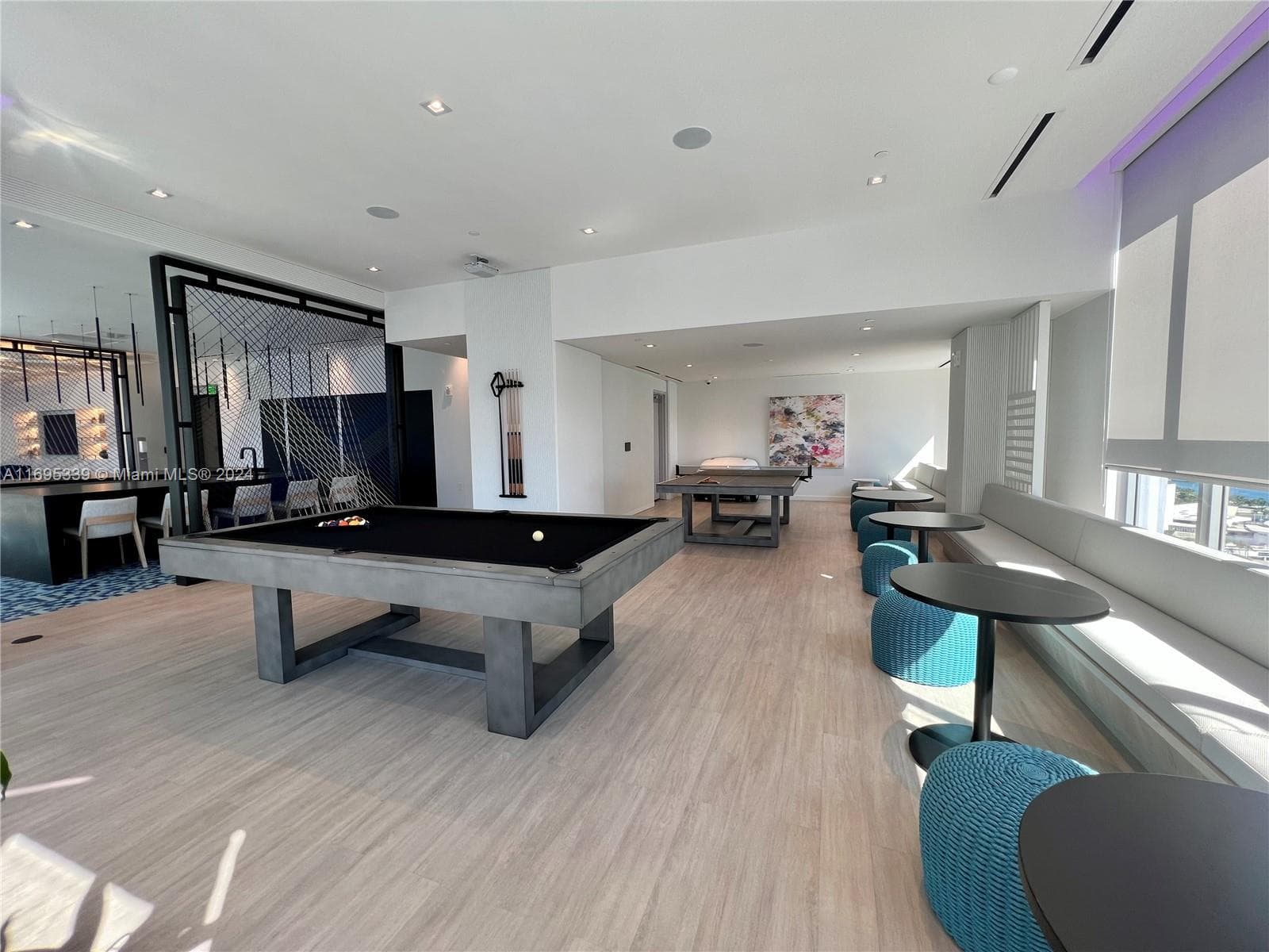 227 NE 2nd St # 2613, Miami FL 33132 — 32