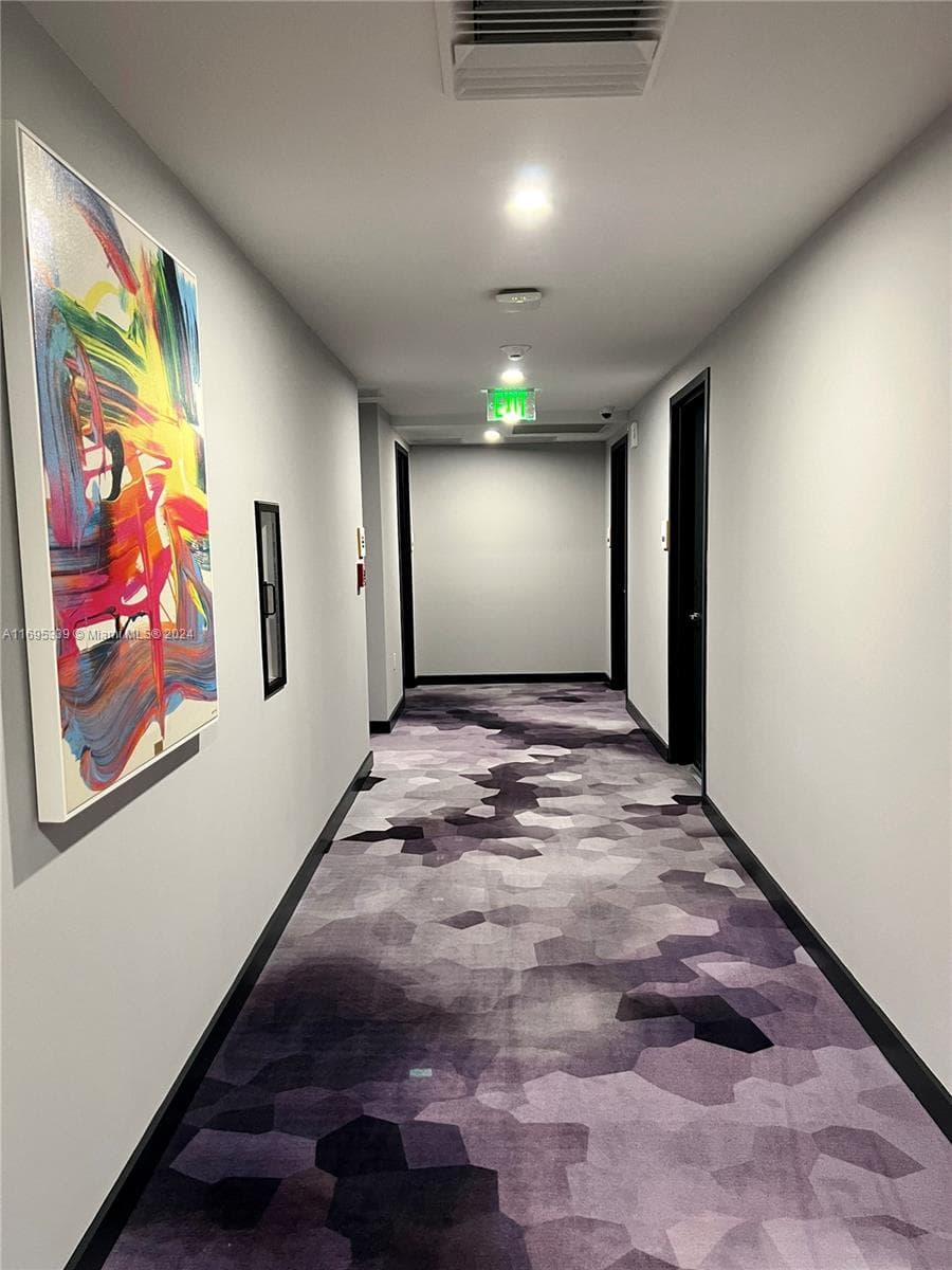 227 NE 2nd St # 2613, Miami FL 33132 — 24