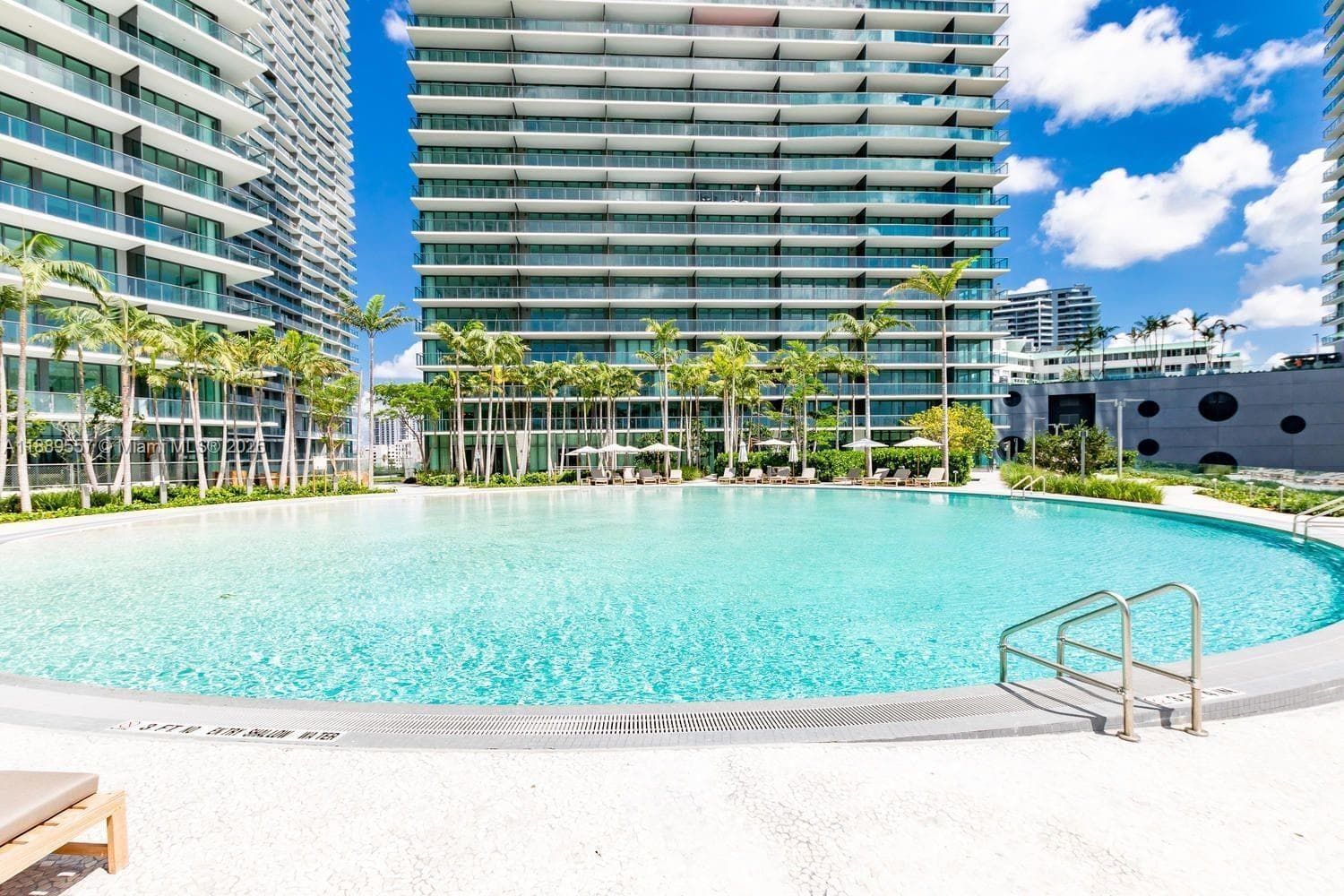 650 NE 32nd Street # 1508, Miami FL 33137 — 33