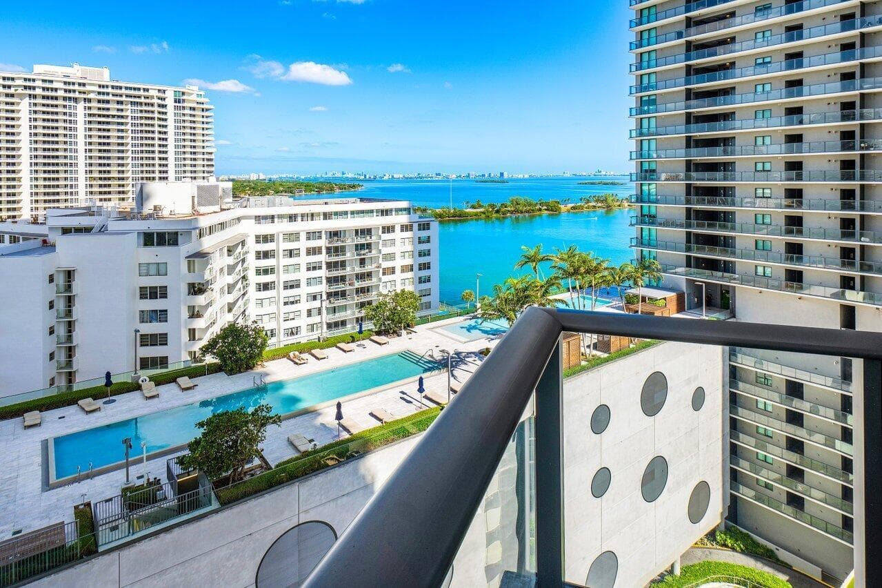 650 NE 32nd Street # 1508, Miami FL 33137 — 11