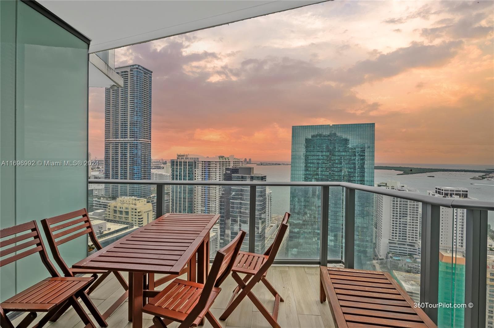 1300 S Miami Ave # 3704, Miami FL 33130 — 29