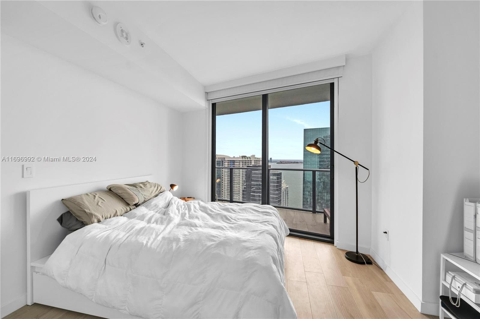 1300 S Miami Ave # 3704, Miami FL 33130 — 21