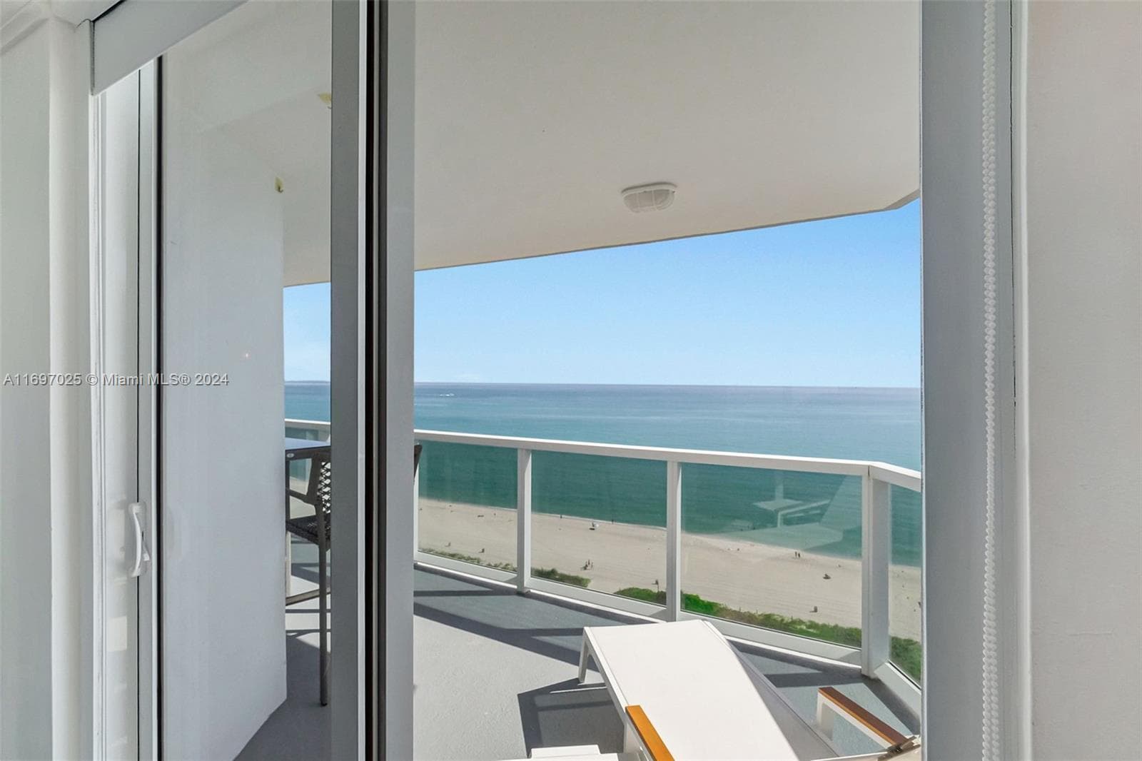 2401 Collins Ave # 1902, Miami Beach FL 33140 — 10
