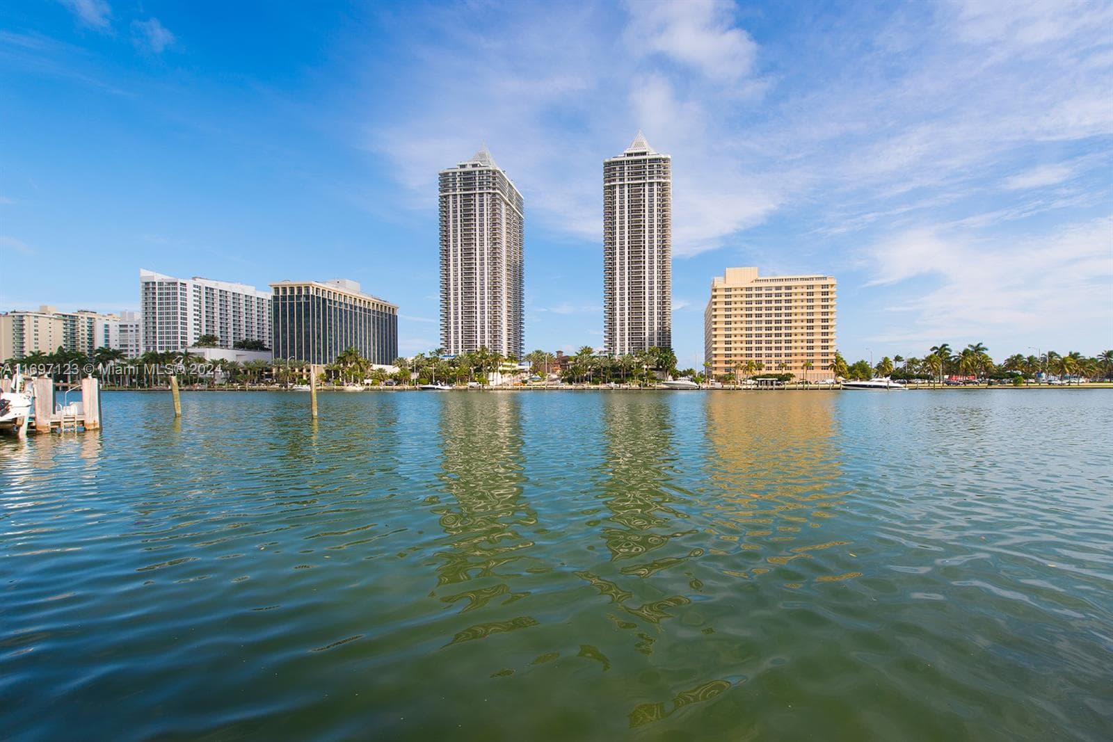 4745 Pine Tree Dr, Miami Beach FL 33140 — 12
