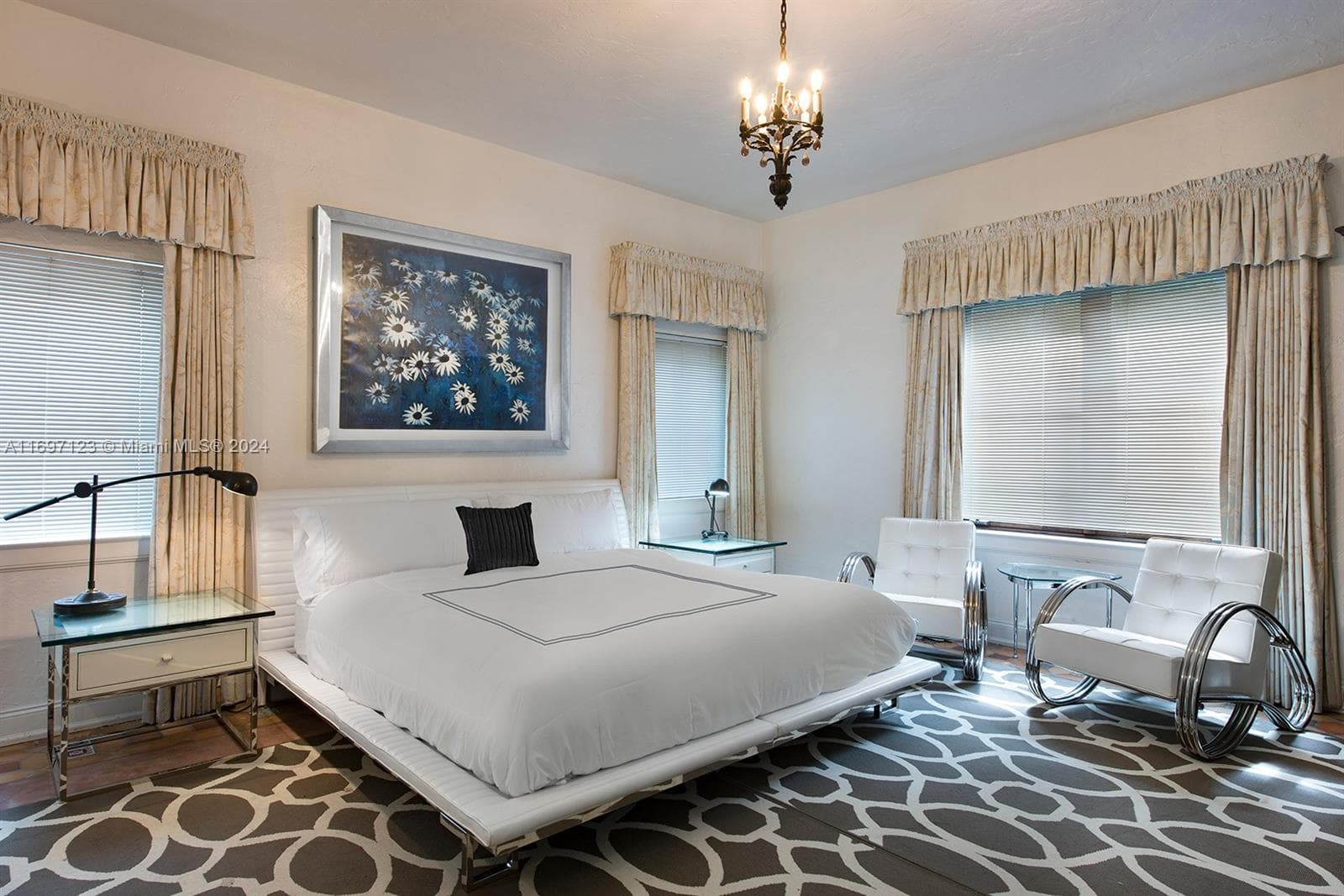 4745 Pine Tree Dr, Miami Beach FL 33140 — 24