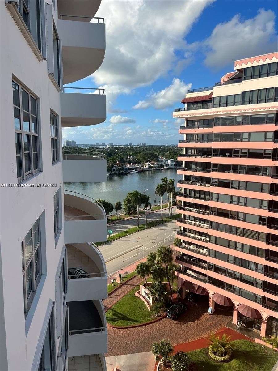 5161 COLLINS AVE # 1403, Miami Beach FL 33140 — 4