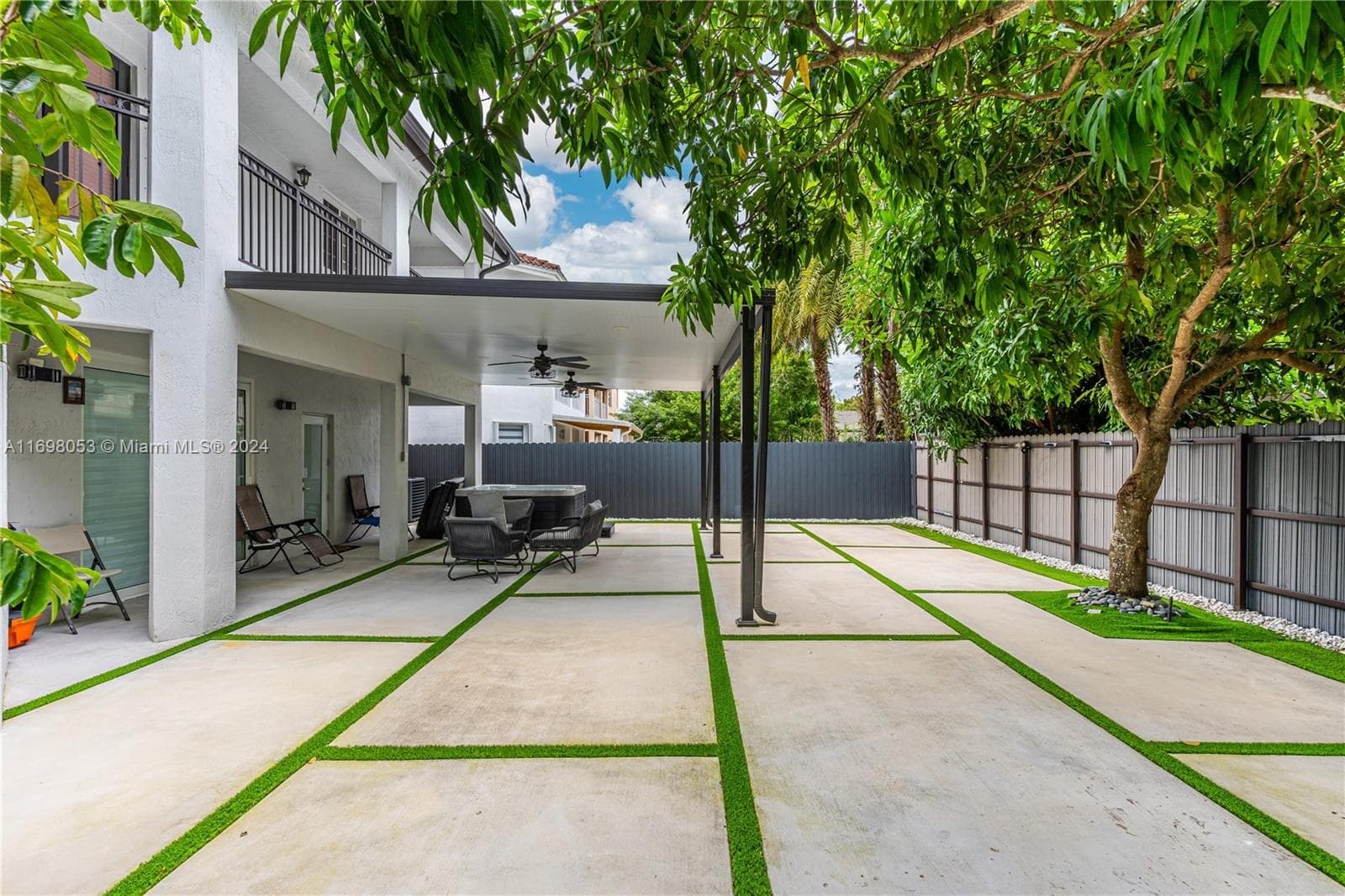 17635 SW 135th Ave, Miami FL 33177 — 32