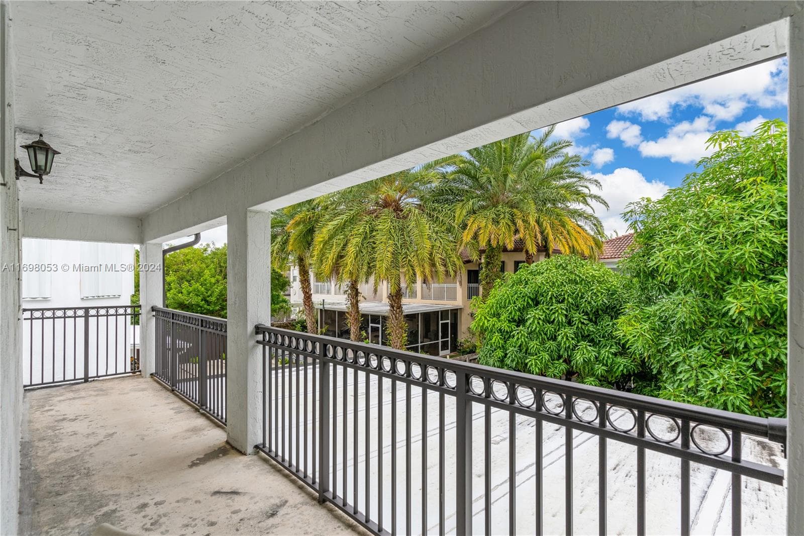 17635 SW 135th Ave, Miami FL 33177 — 25