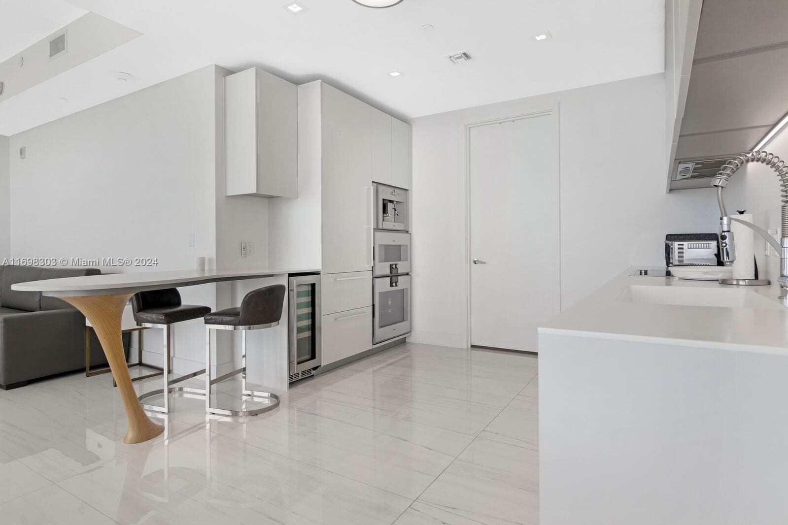 16901 Collins Ave # 1402, Sunny Isles Beach FL 33160 — 46