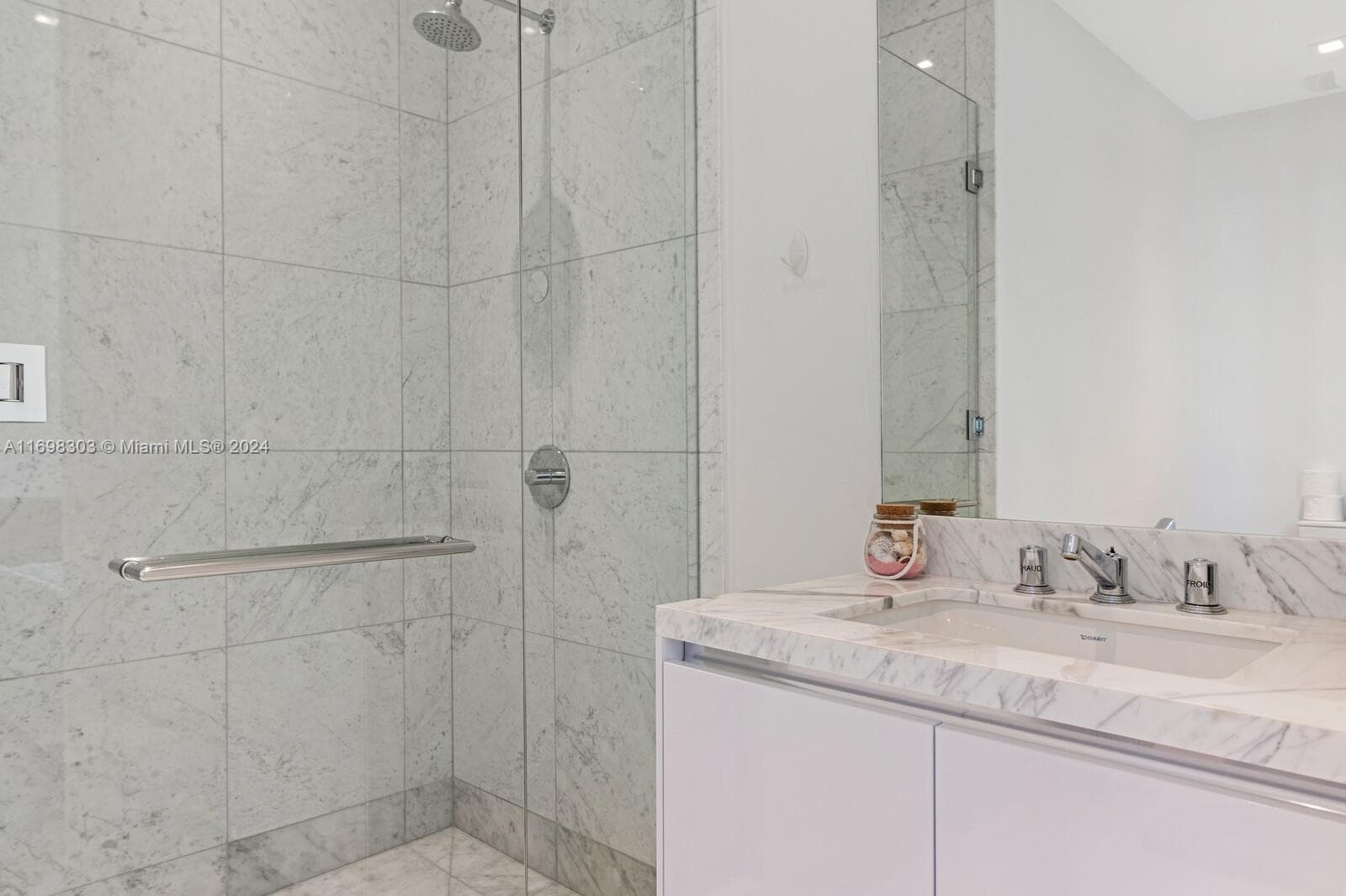 16901 Collins Ave # 1402, Sunny Isles Beach FL 33160 — 51