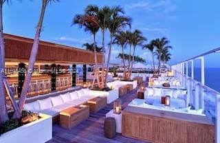 102 24th St # 1421, Miami Beach FL 33139 — 9