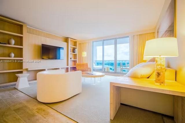 102 24th St # 1021, Miami Beach FL 33139 — 16