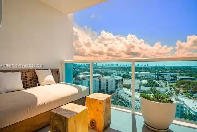 102 24th St # 1021, Miami Beach FL 33139 — 4