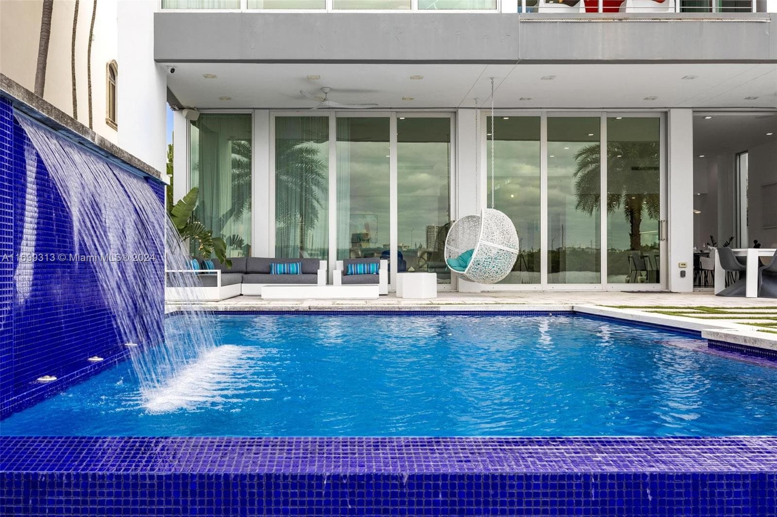 323 Atlantic Ave, Sunny Isles Beach FL 33160 — 12