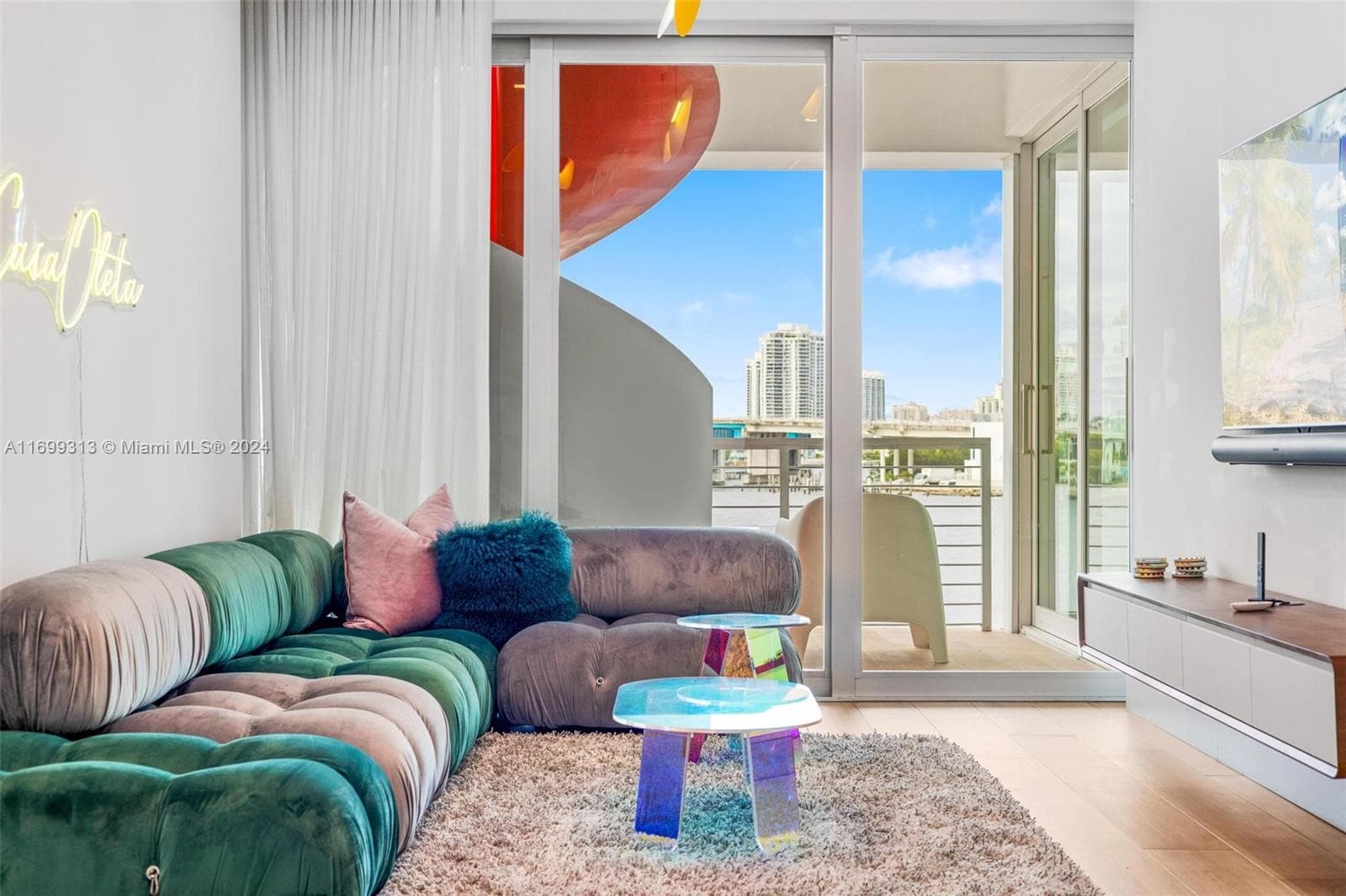 323 Atlantic Ave, Sunny Isles Beach FL 33160 — 67