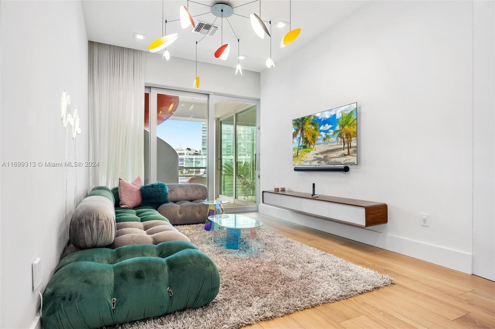 323 Atlantic Ave, Sunny Isles Beach FL 33160 — 66
