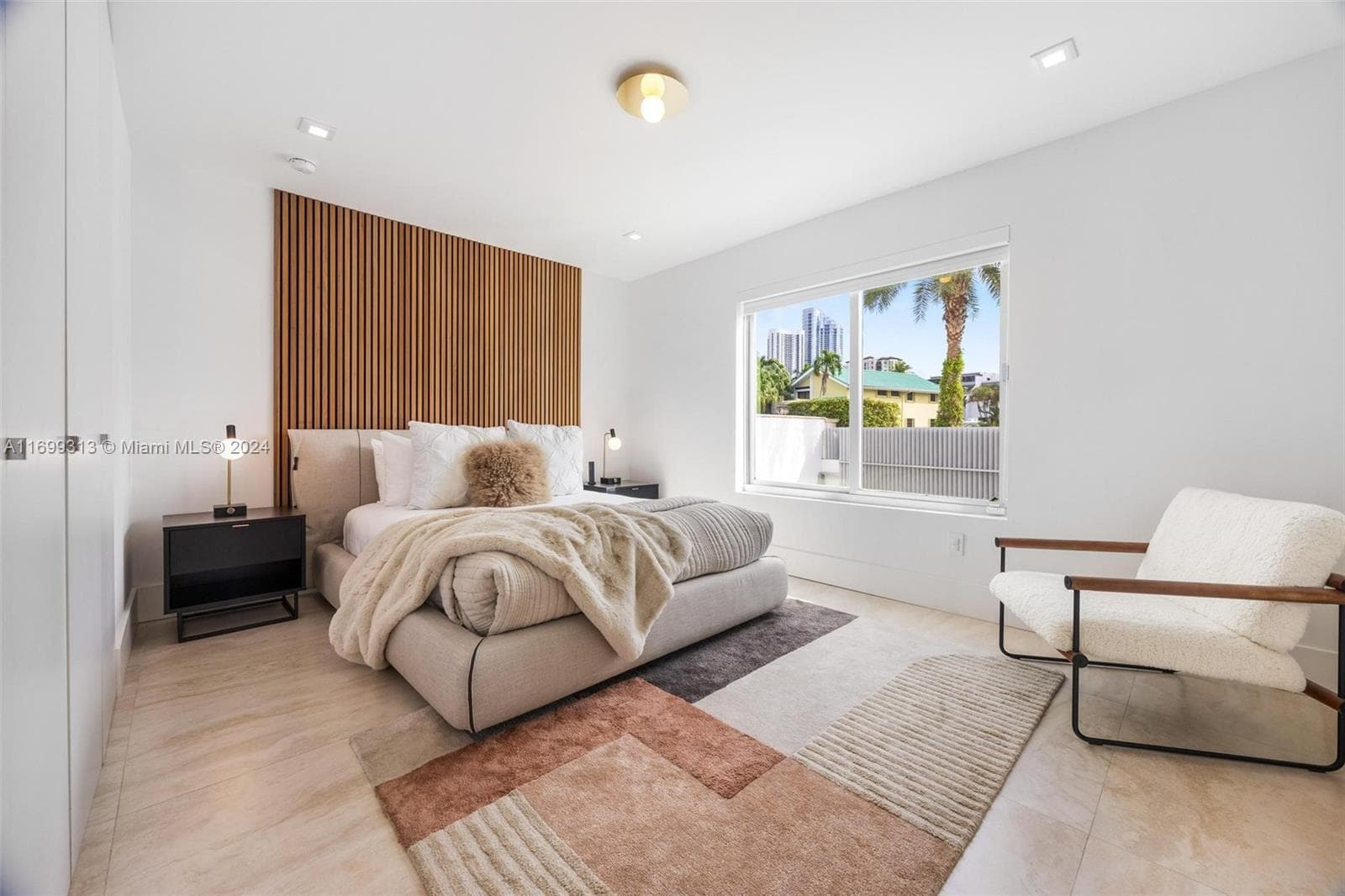 323 Atlantic Ave, Sunny Isles Beach FL 33160 — 61