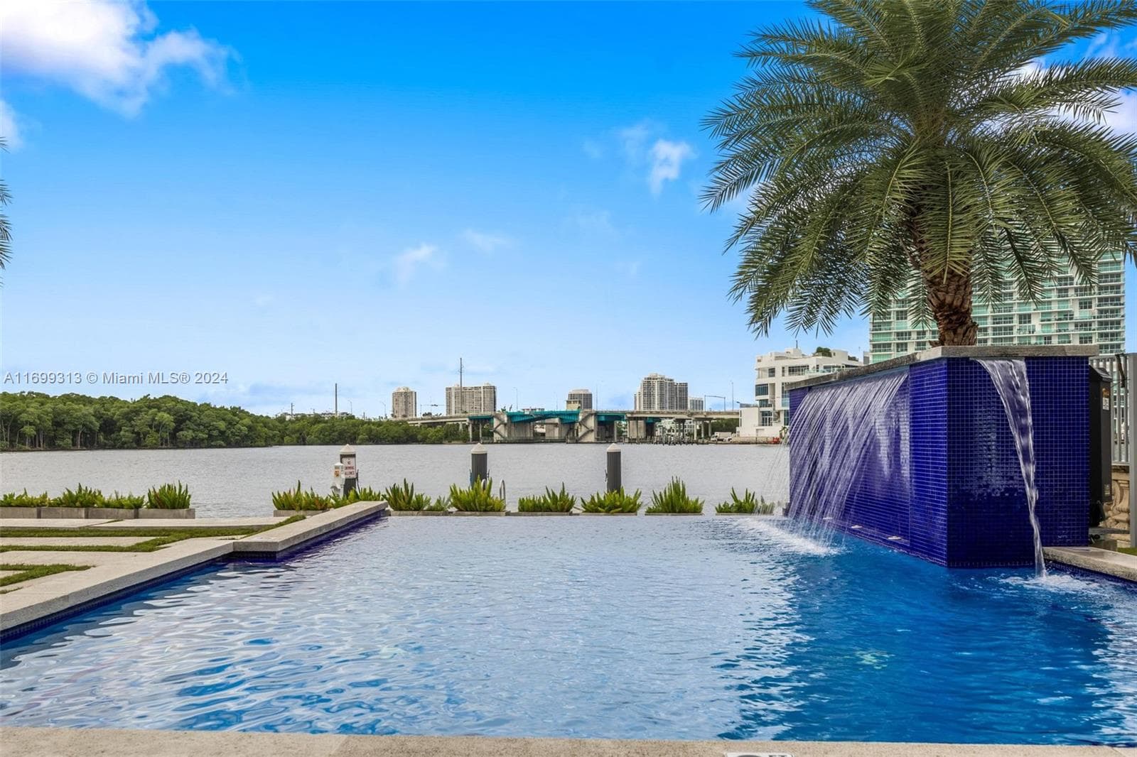 323 Atlantic Ave, Sunny Isles Beach FL 33160 — 10