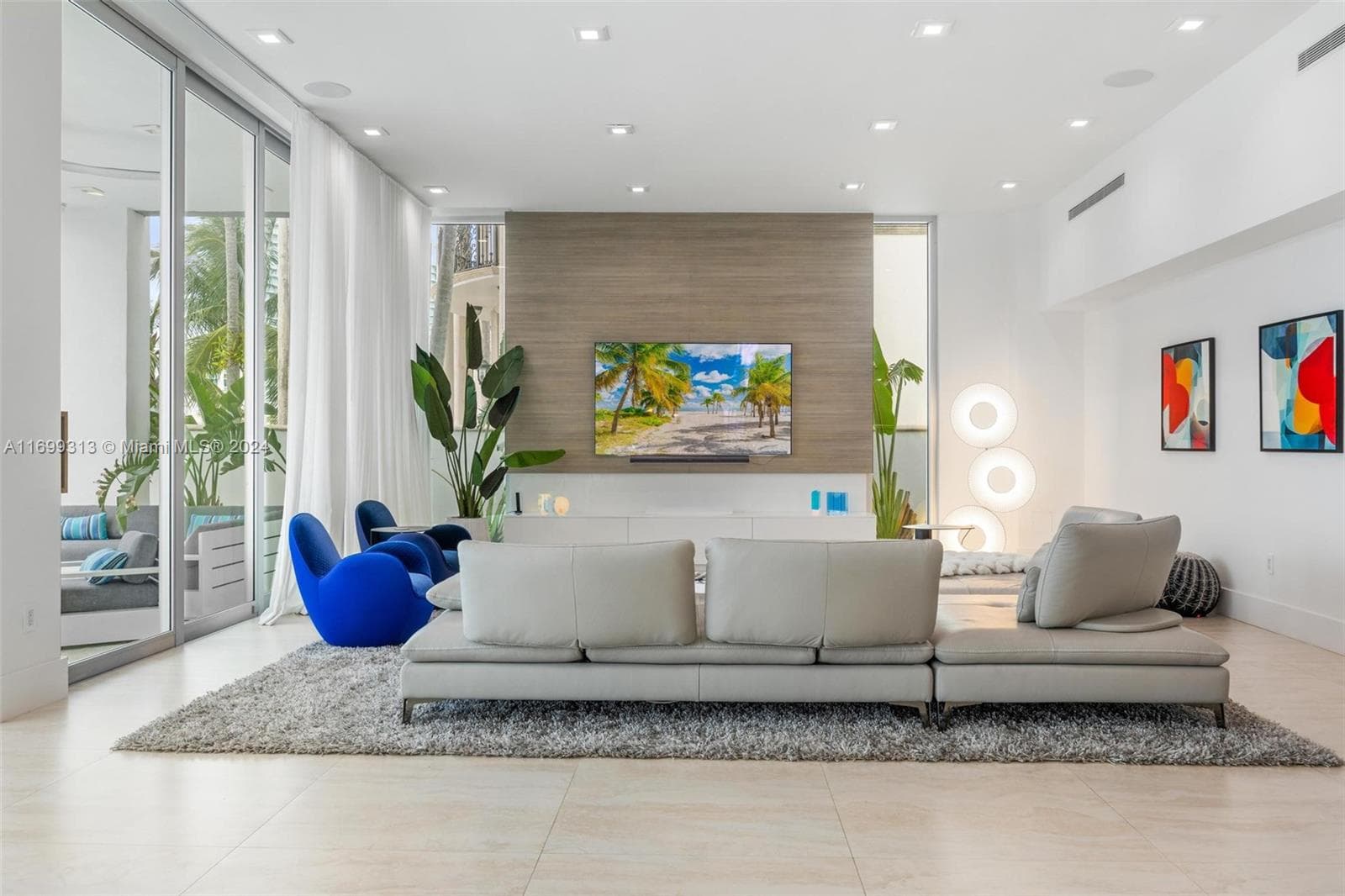 323 Atlantic Ave, Sunny Isles Beach FL 33160 — 33