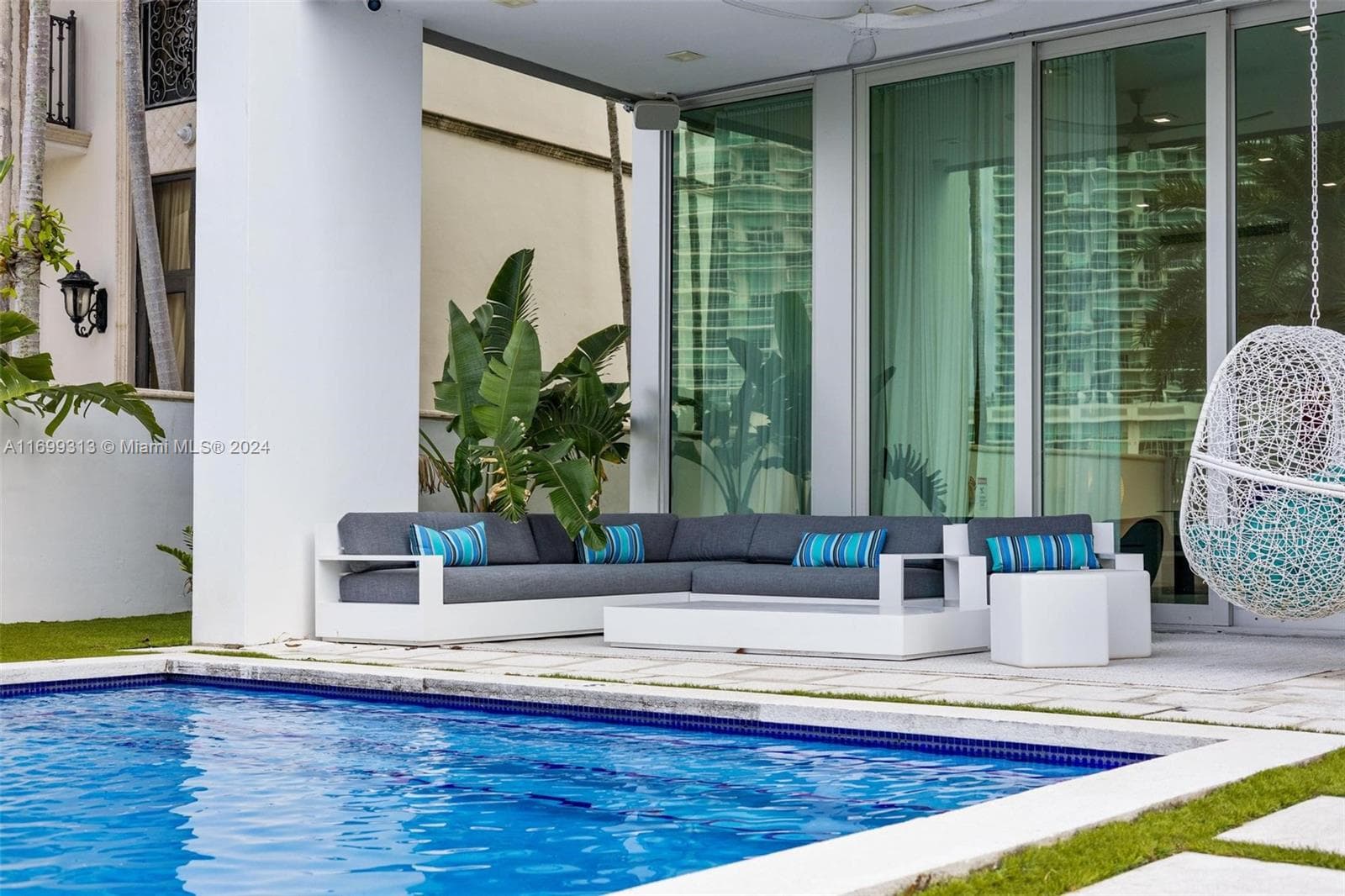 323 Atlantic Ave, Sunny Isles Beach FL 33160 — 14