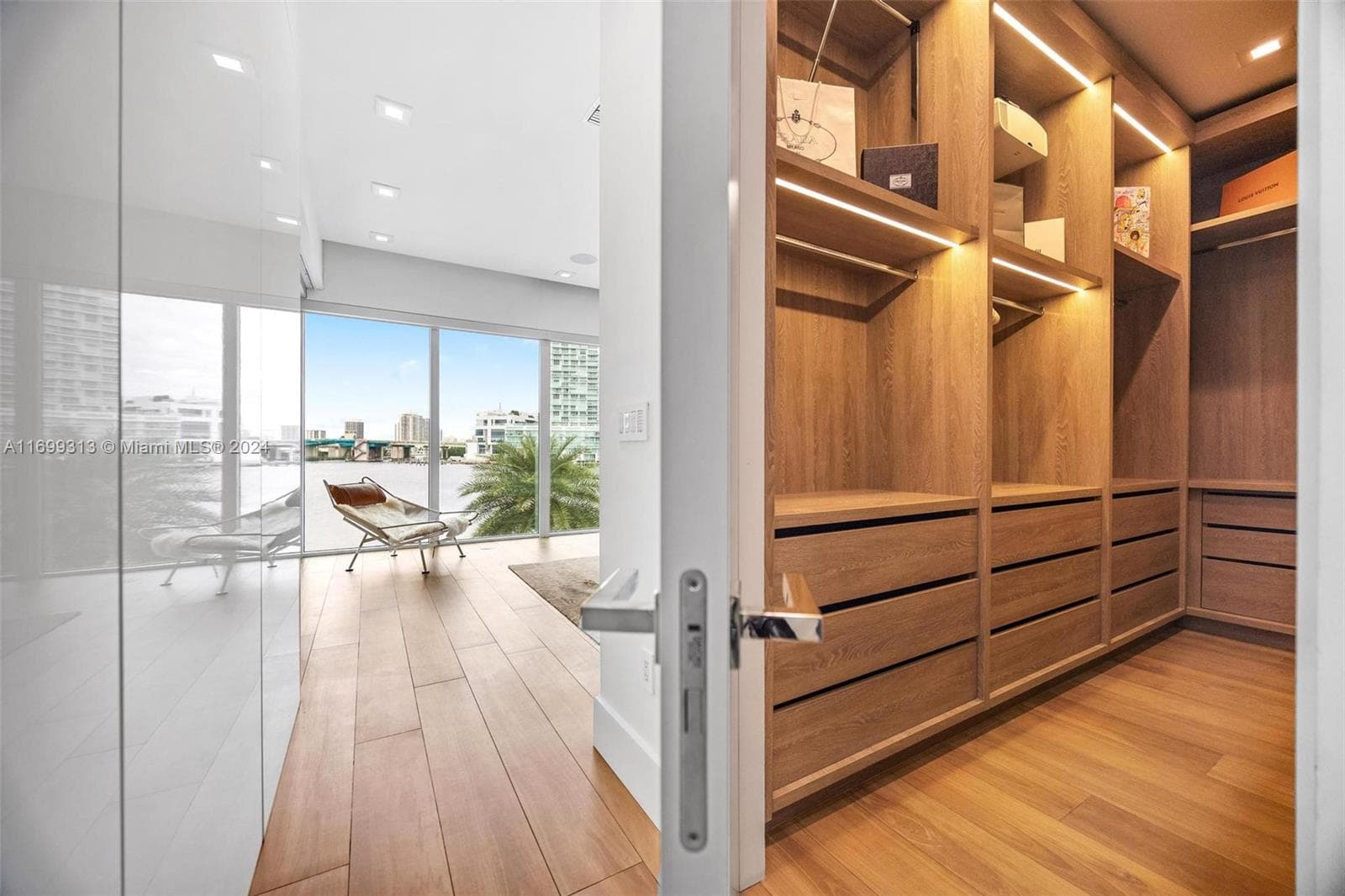 323 Atlantic Ave, Sunny Isles Beach FL 33160 — 83