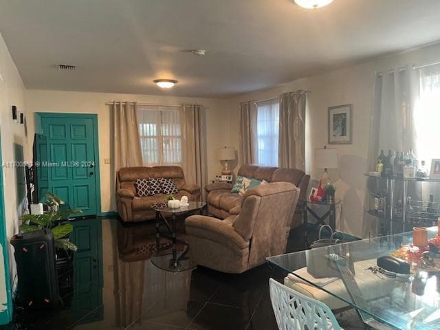 161 NW 35th St, Miami FL 33127 — 5
