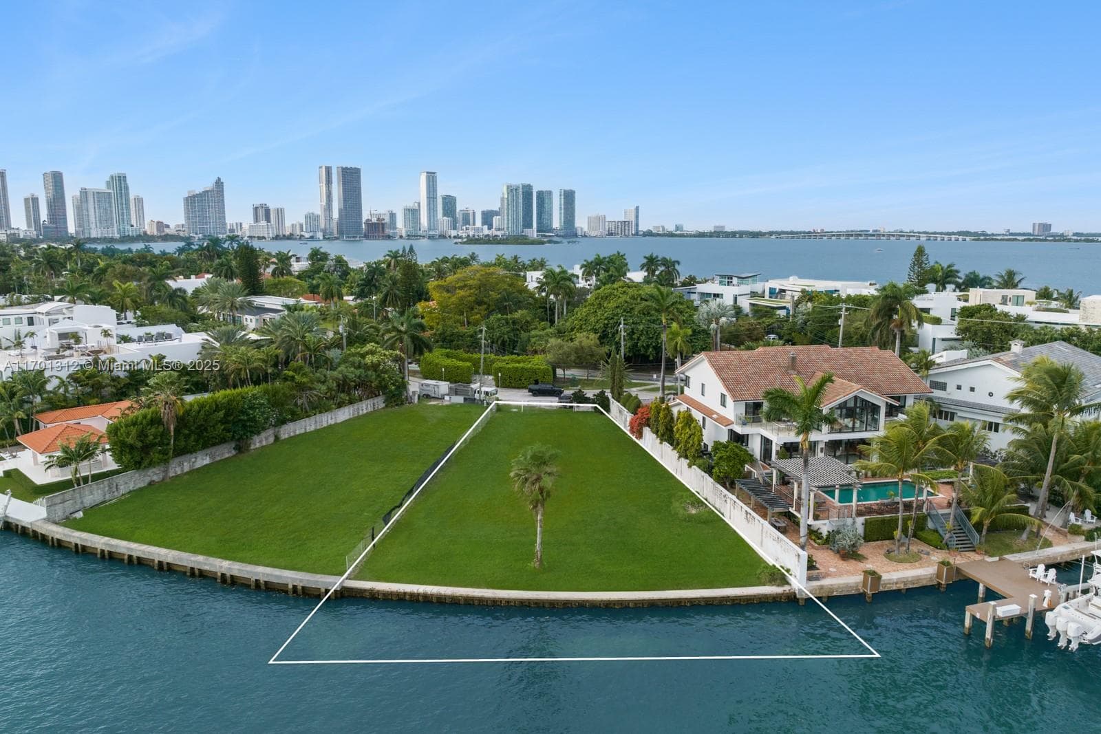 1386 S Venetian Way, Miami FL 33139 — 6