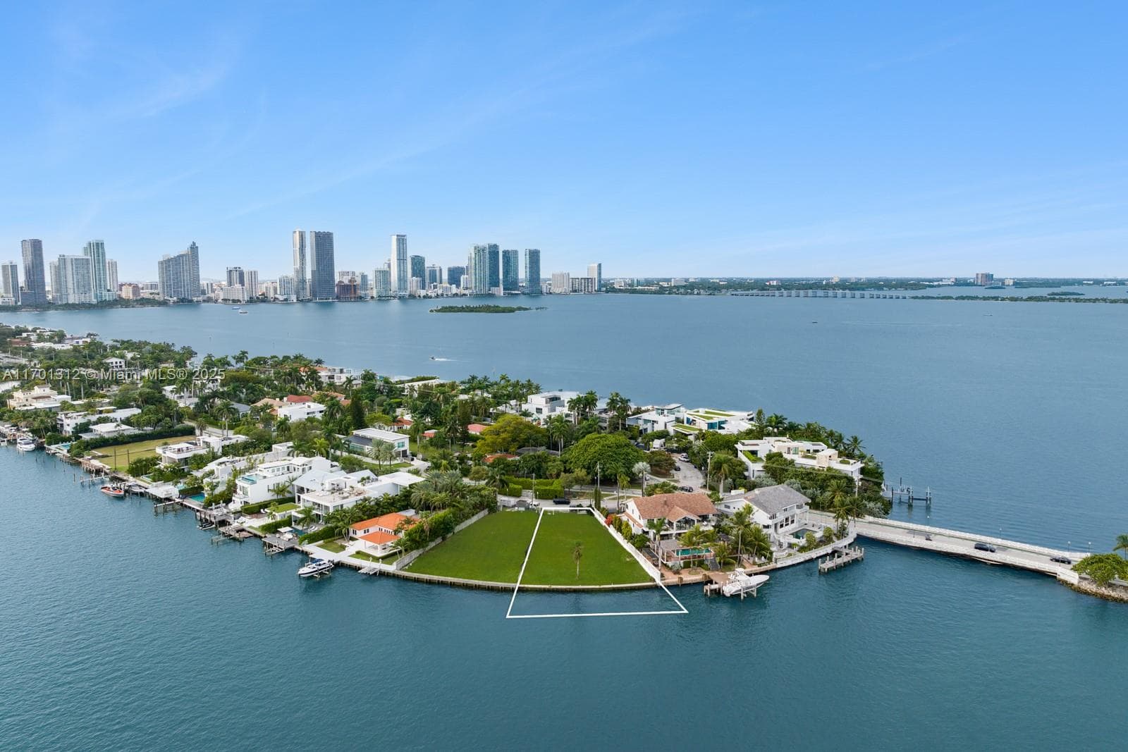 1386 S Venetian Way, Miami FL 33139 — 10