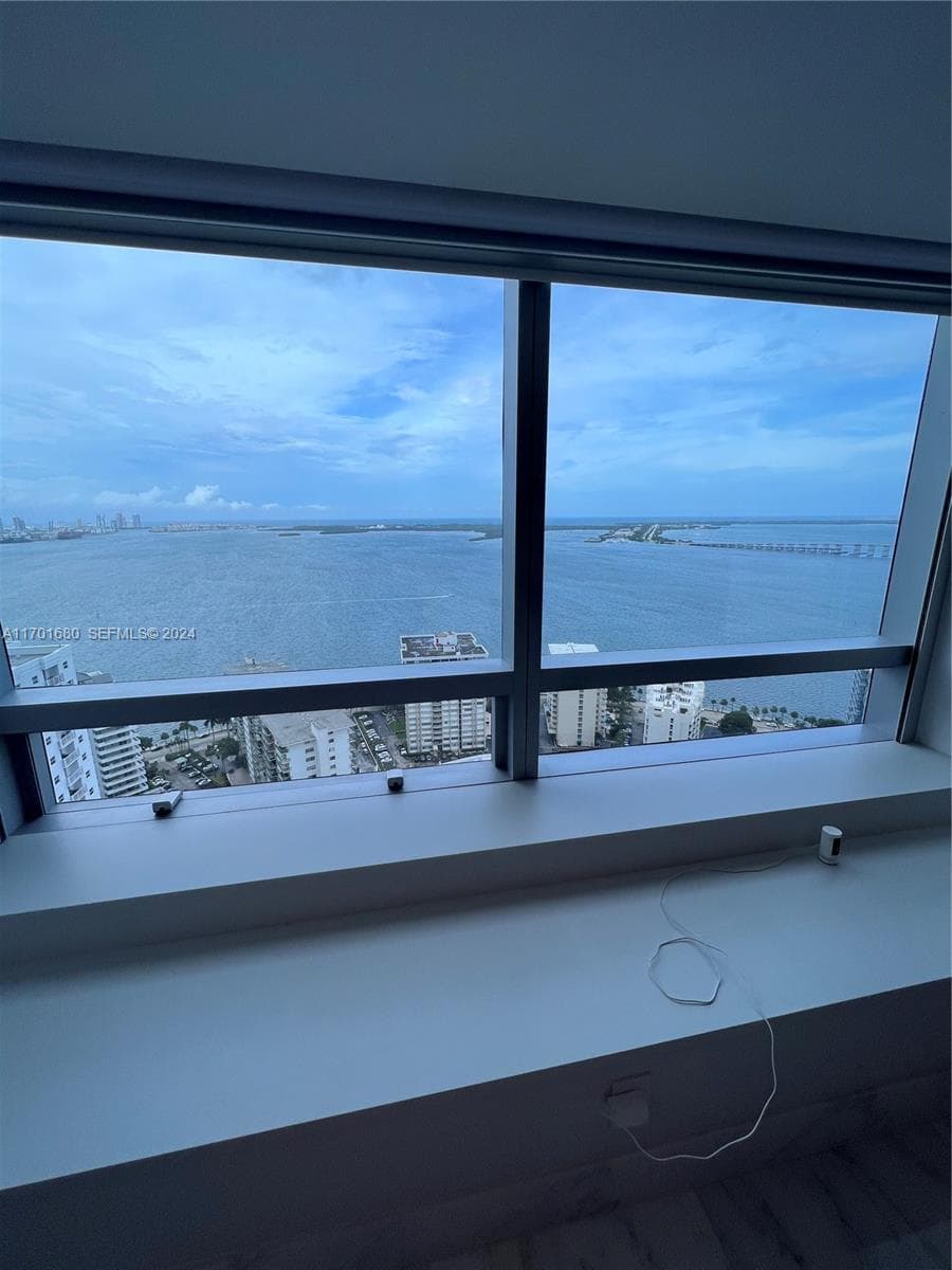1435 Brickell Ave # 3307, Miami FL 33131 — 17