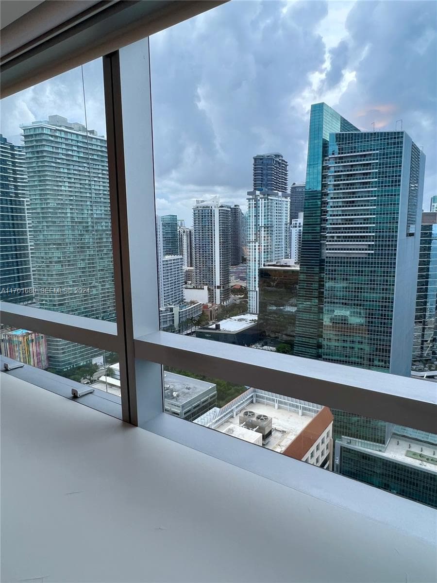 1435 Brickell Ave # 3307, Miami FL 33131 — 36