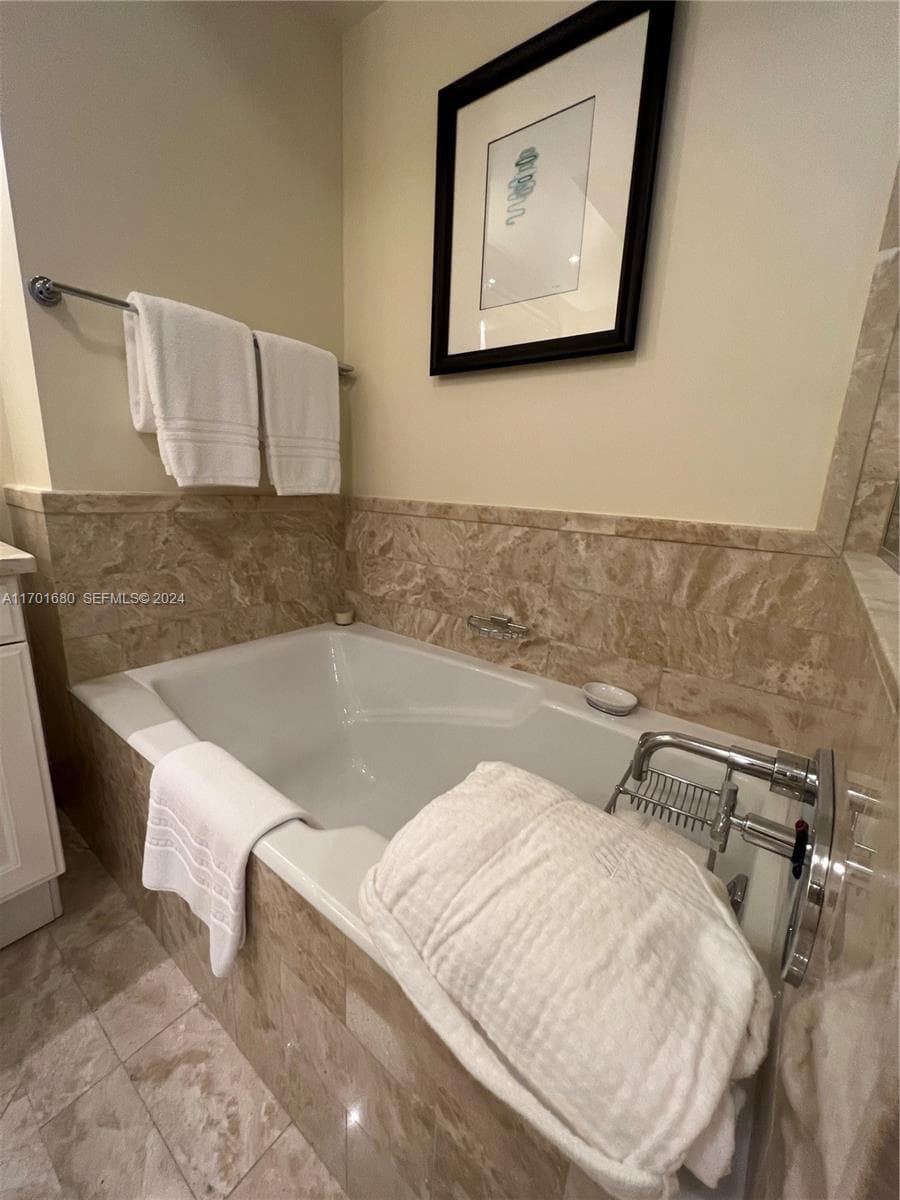 1435 Brickell Ave # 3307, Miami FL 33131 — 21