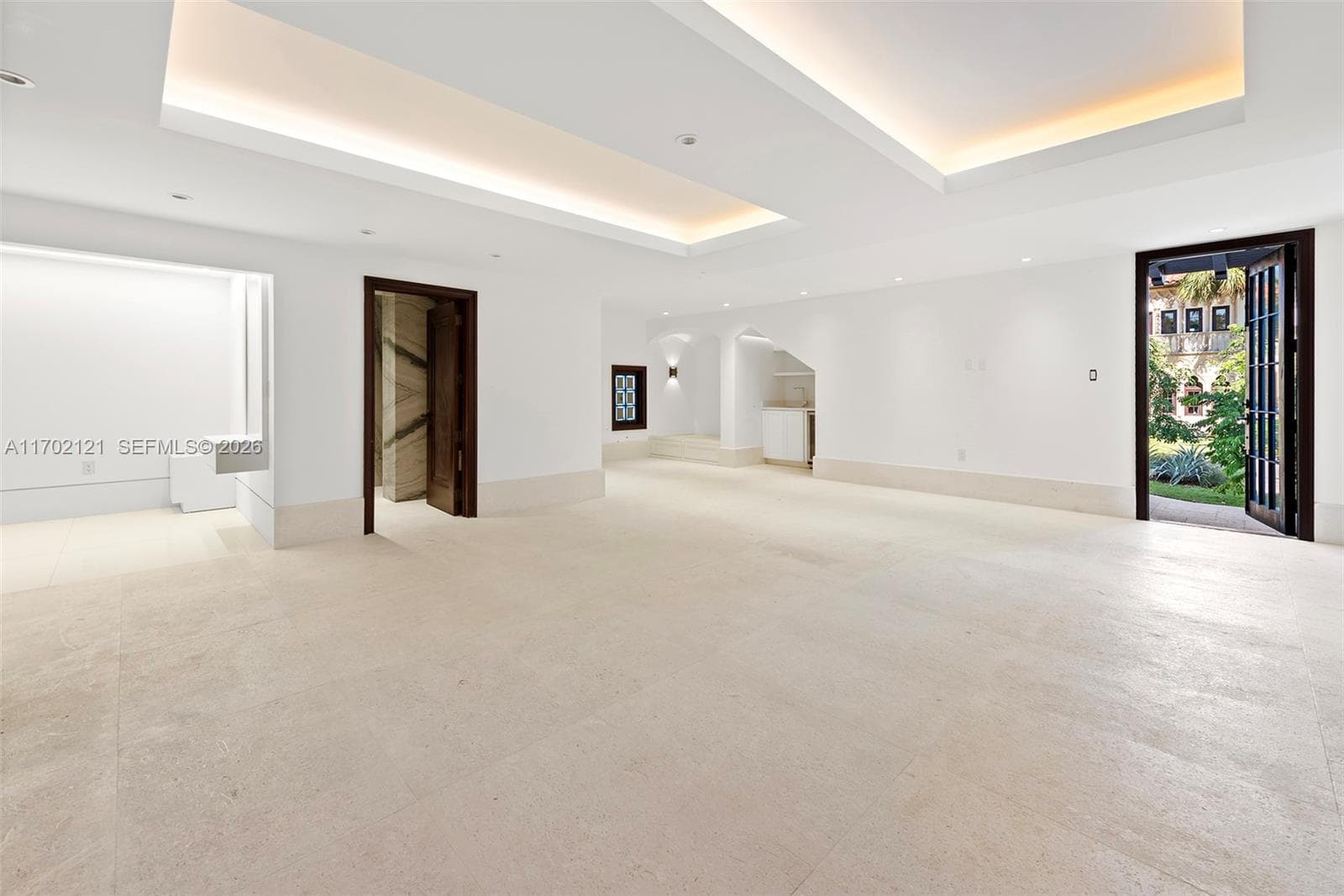 49 Palm Ave, Miami Beach FL 33139 — 79
