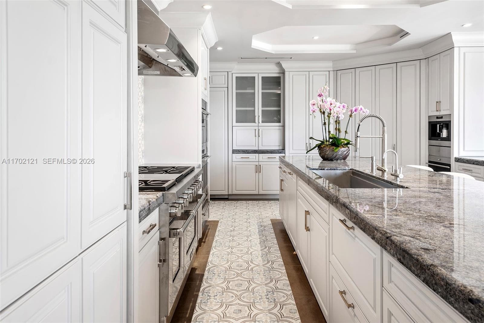 49 Palm Ave, Miami Beach FL 33139 — 61