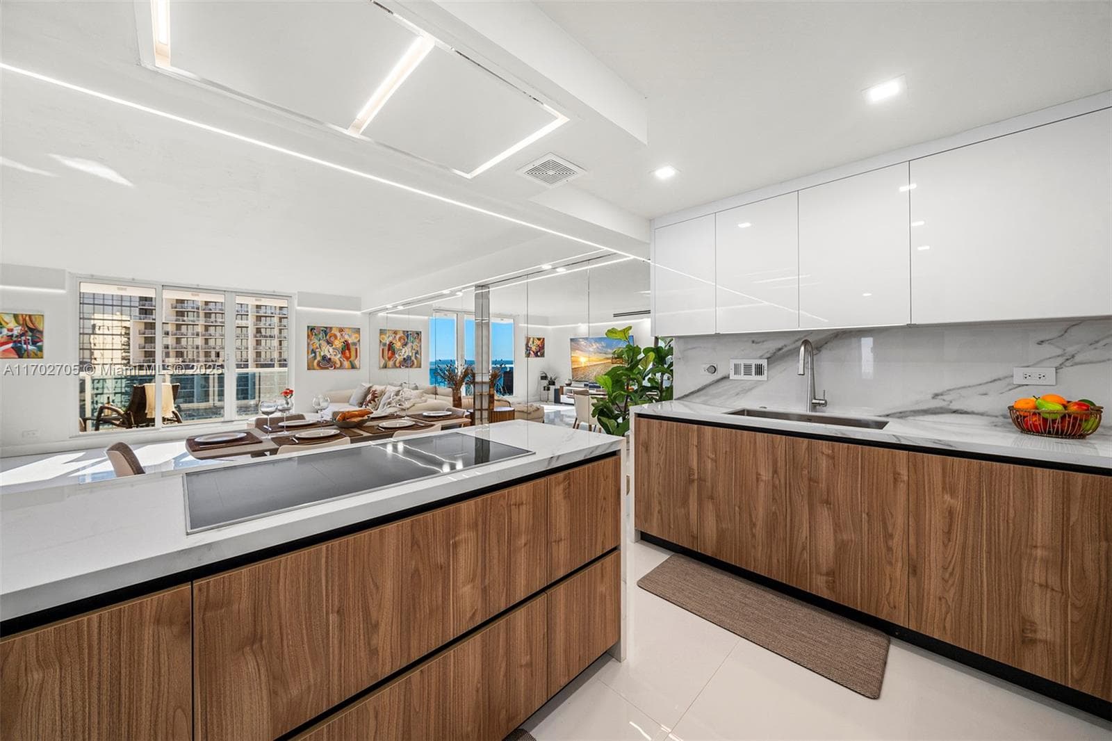 Roney Palace Condo, Miami Beach, FL — 3