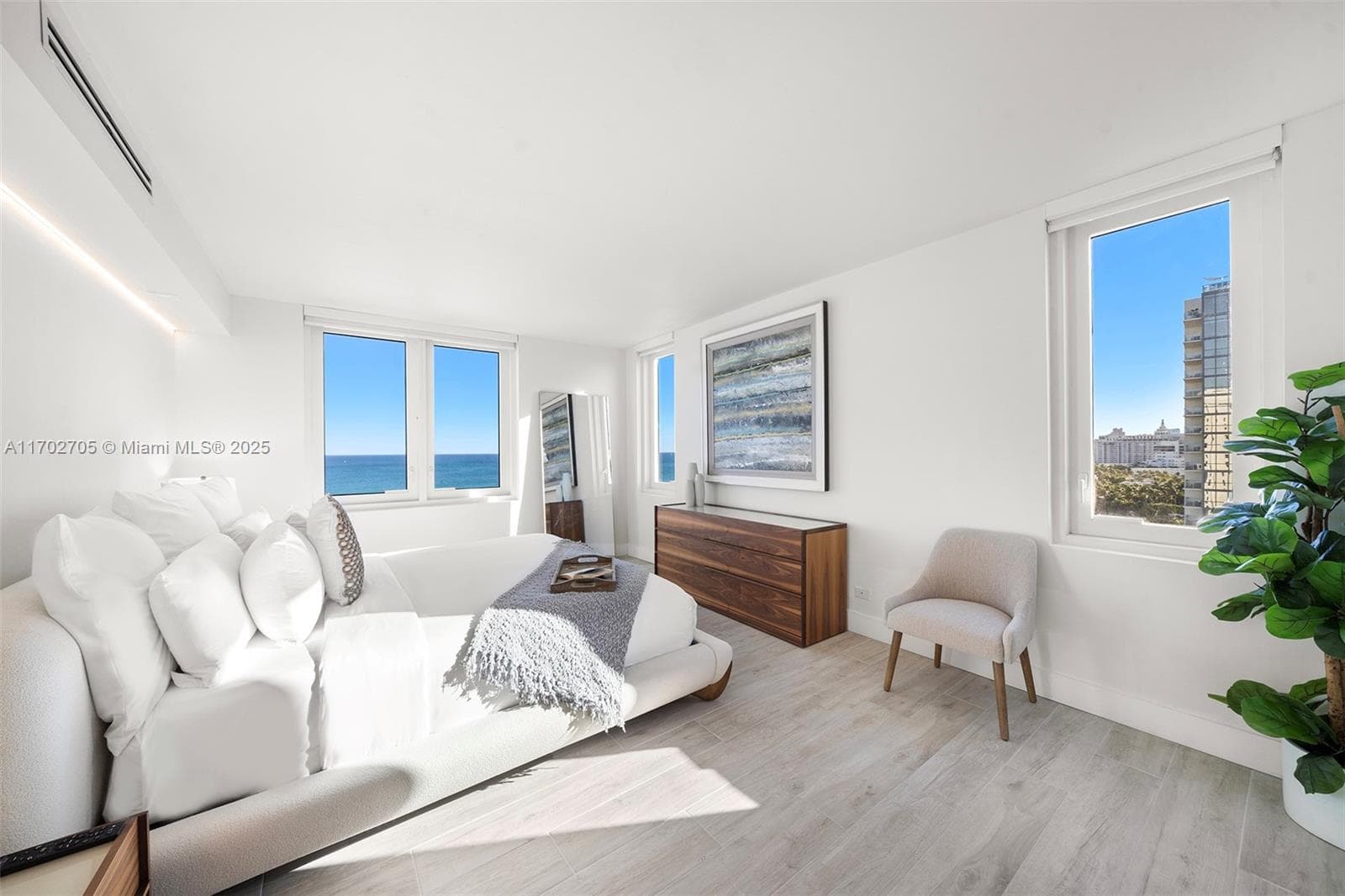Roney Palace Condo, Miami Beach, FL — 29