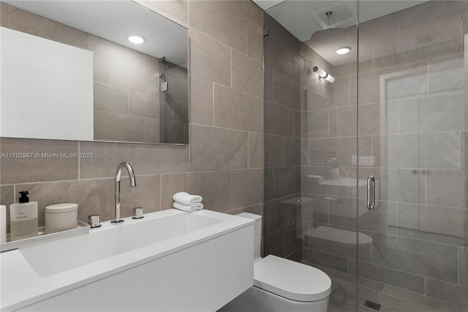 6800 Indian Creek Dr, Miami Beach FL 33141 — 22