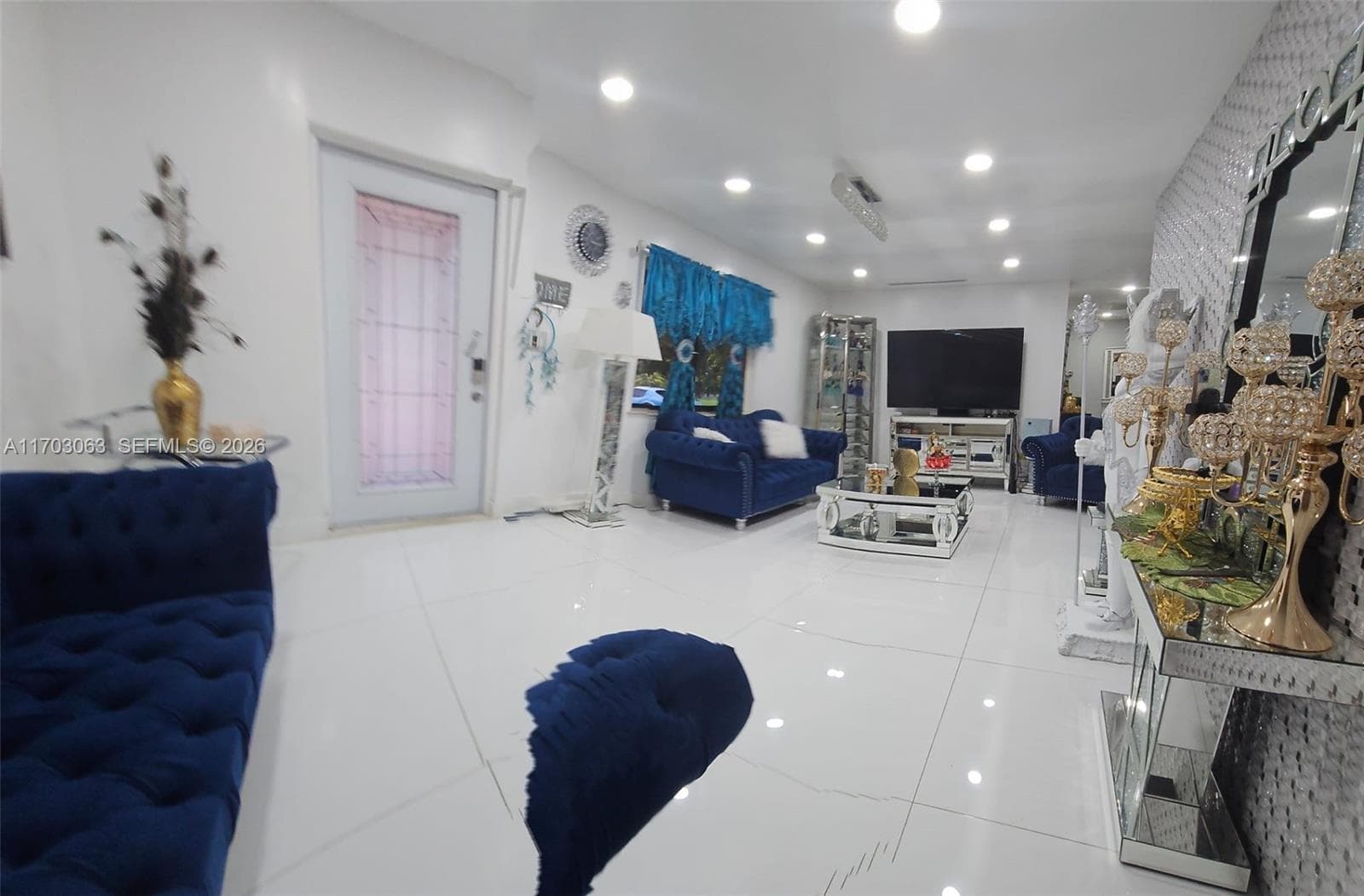 15700 SW 202nd Ave, Miami FL 33187 — 14