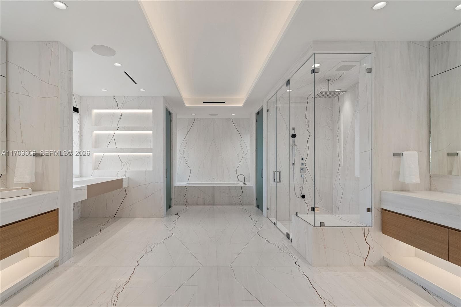 1006 Links Drive, Miami Beach FL 33109 — 18