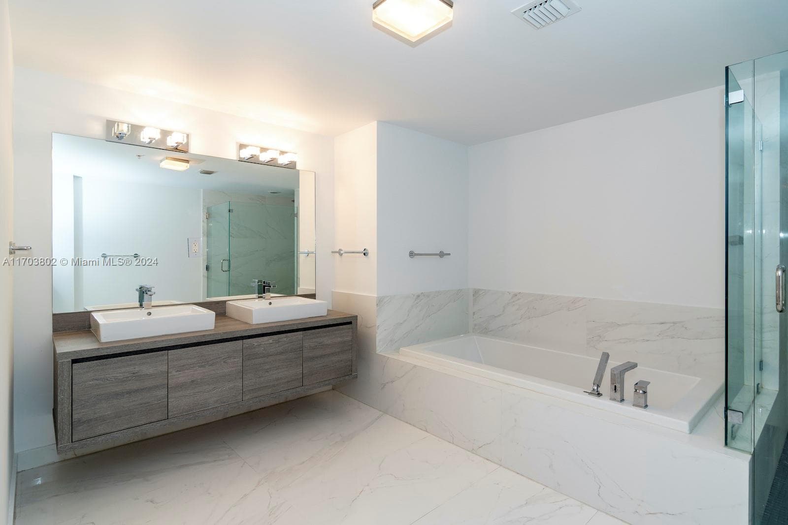 400 Sunny Isles Blvd # 919, Sunny Isles Beach FL 33160 — 20