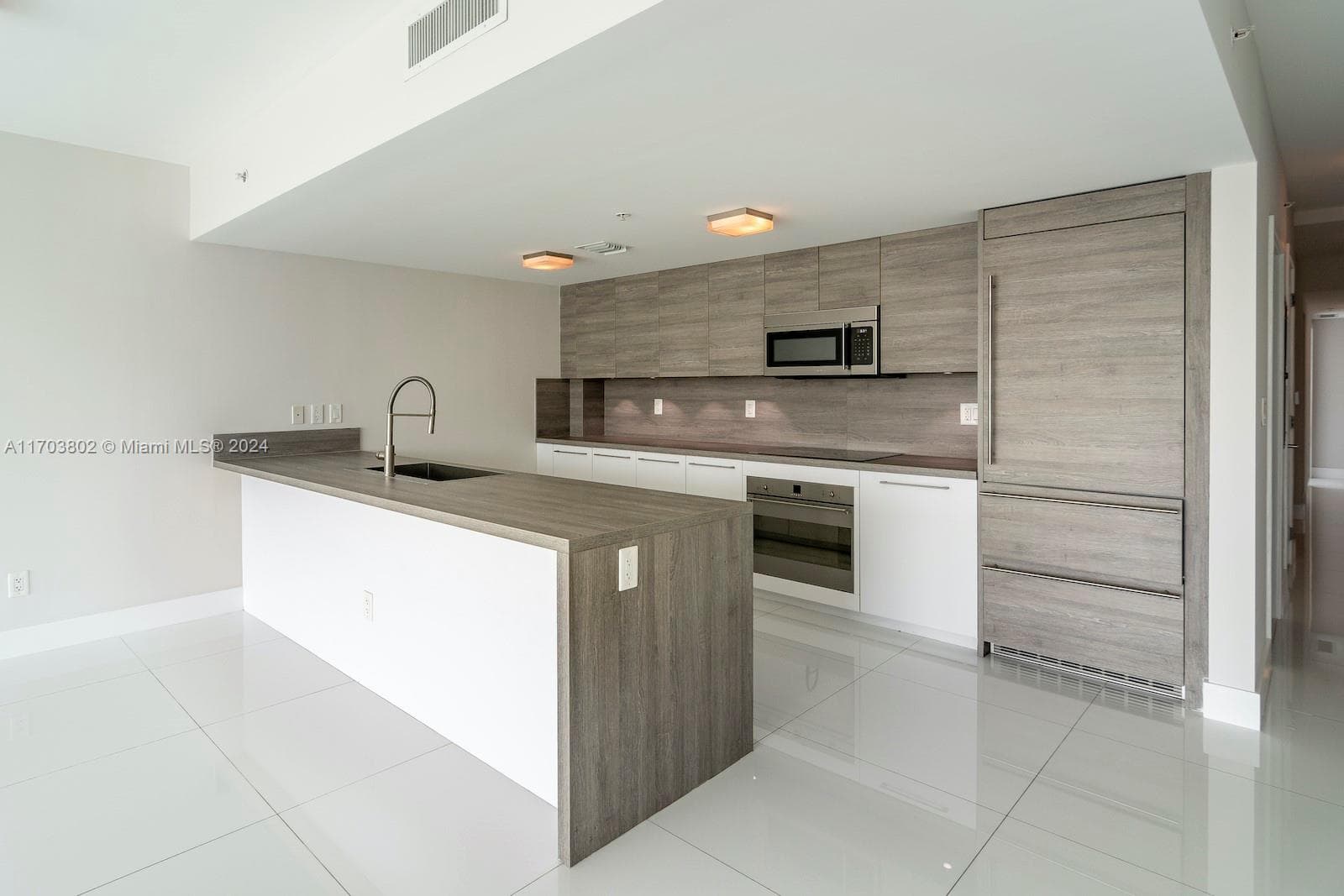 400 Sunny Isles Blvd # 919, Sunny Isles Beach FL 33160 — 11