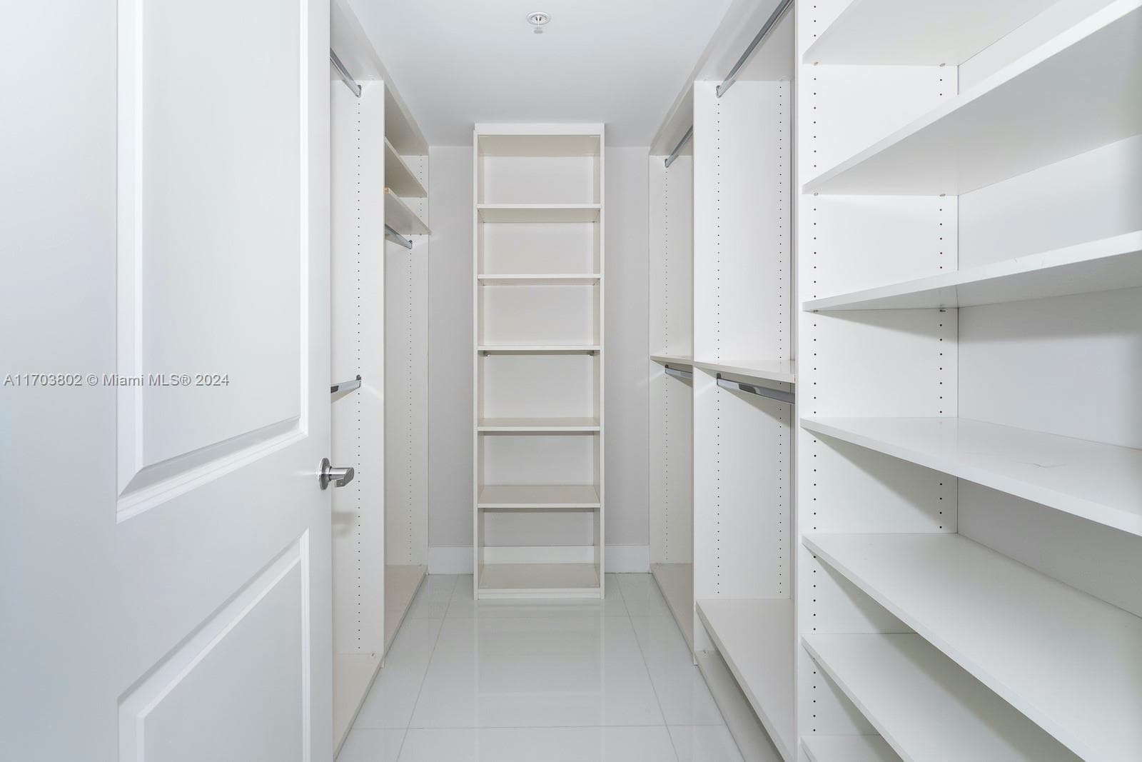 400 Sunny Isles Blvd # 919, Sunny Isles Beach FL 33160 — 19
